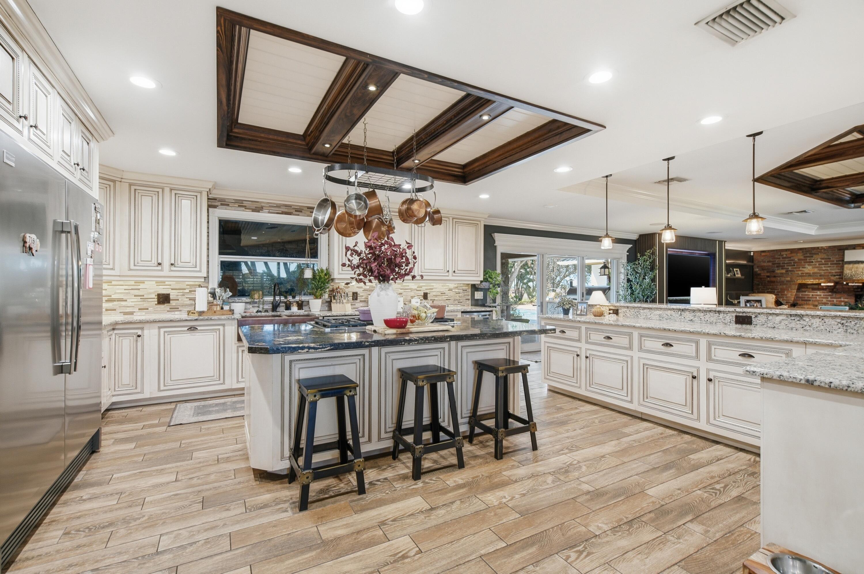 BARKDULL GARDENS - Residential