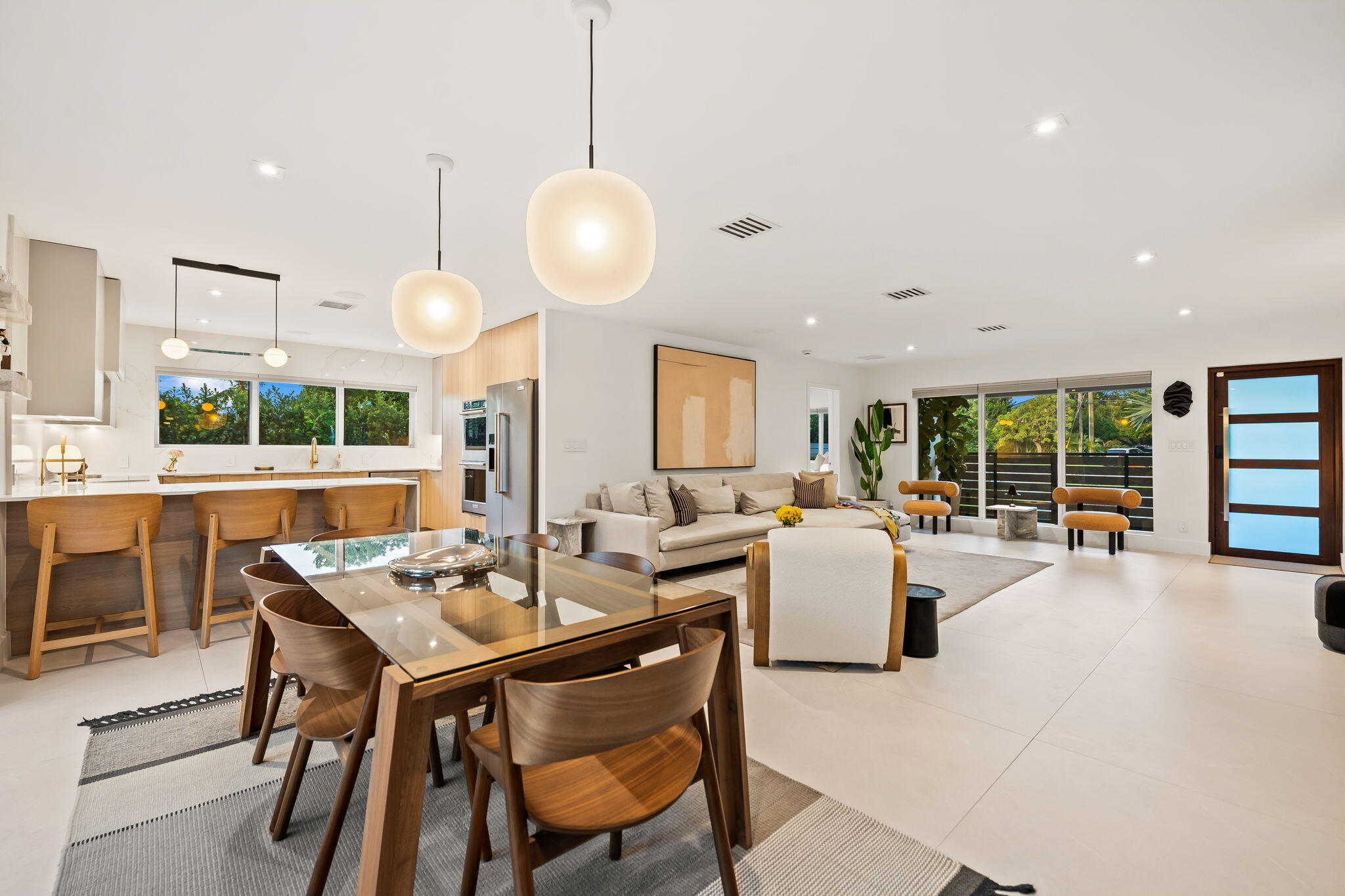 2000 CORAL GARDENS Drive
