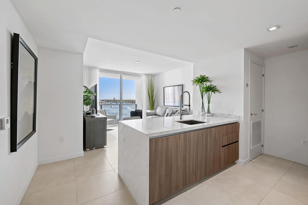Photo of 401 N Birch Road #903, Fort Lauderdale, FL 33304 (MLS # F10550460)