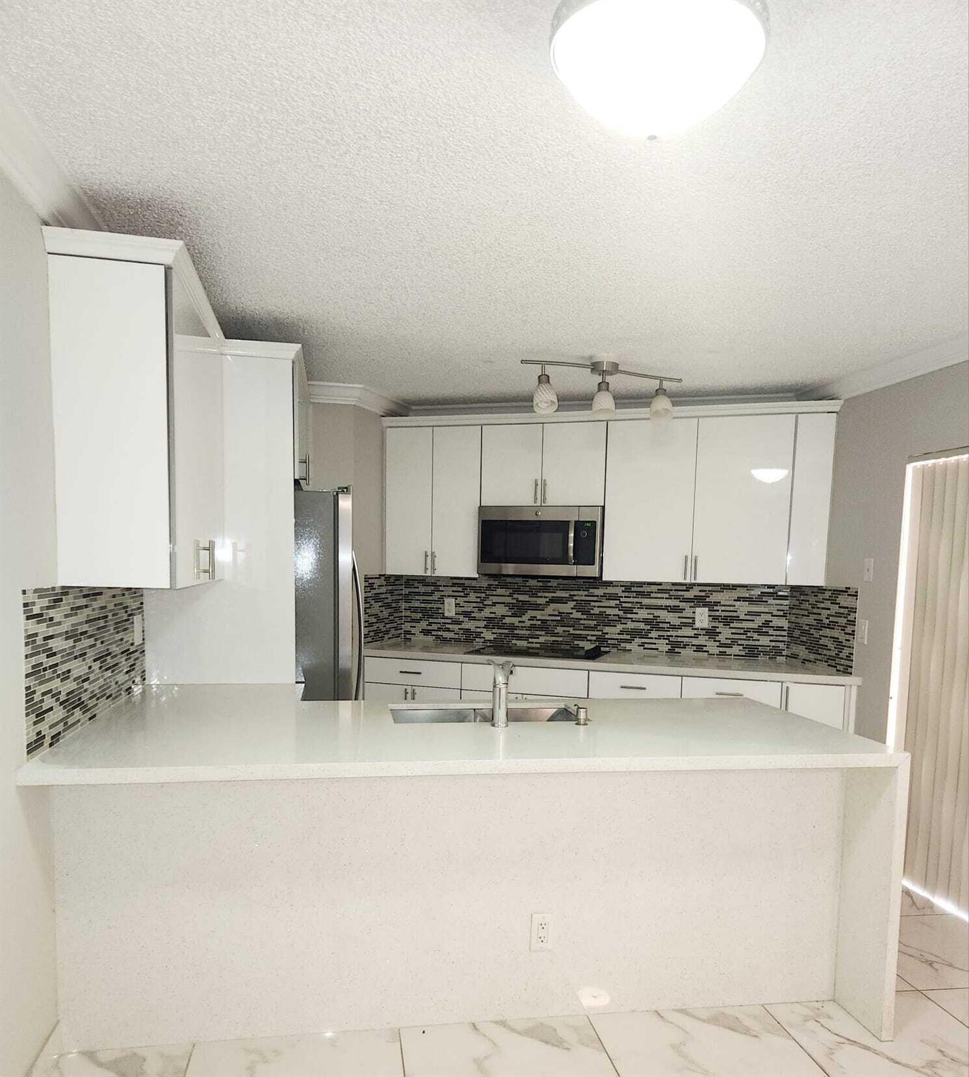 SPRINGDALE HOMES - Residential