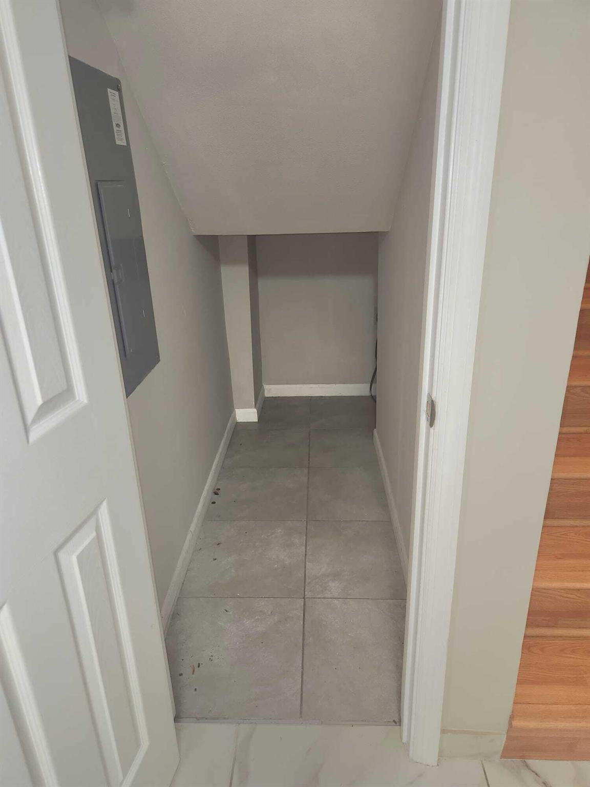 SPRINGDALE HOMES - Residential