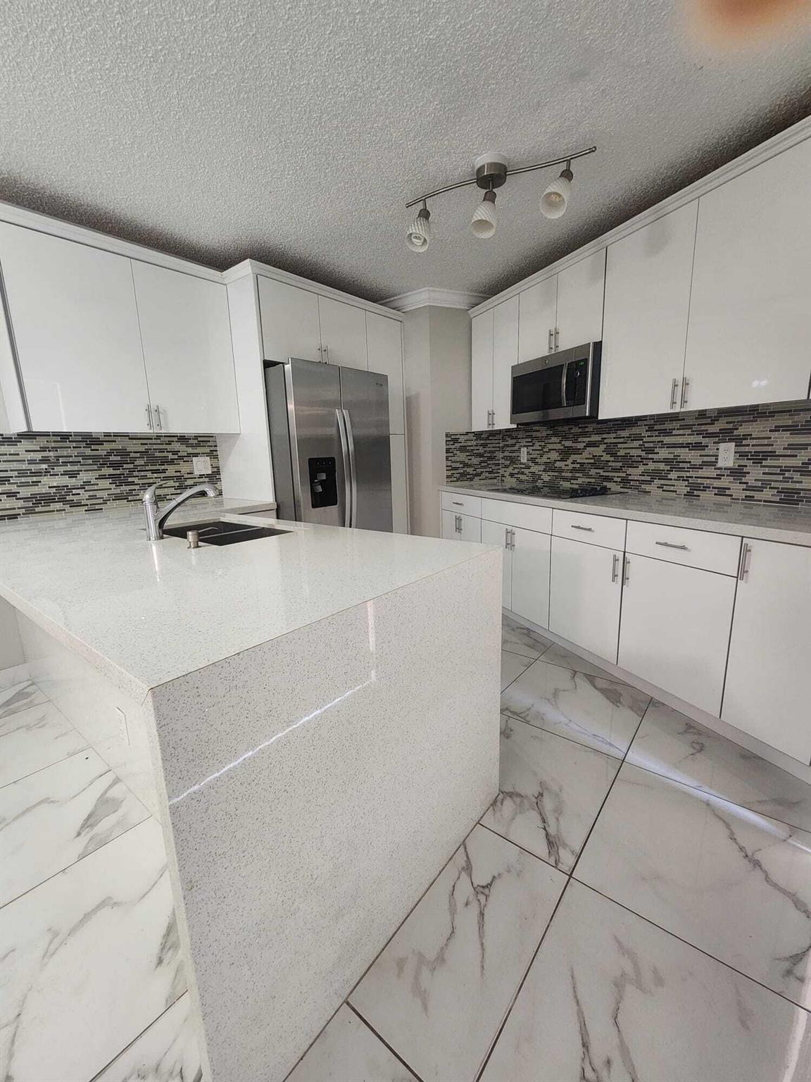 SPRINGDALE HOMES - Residential