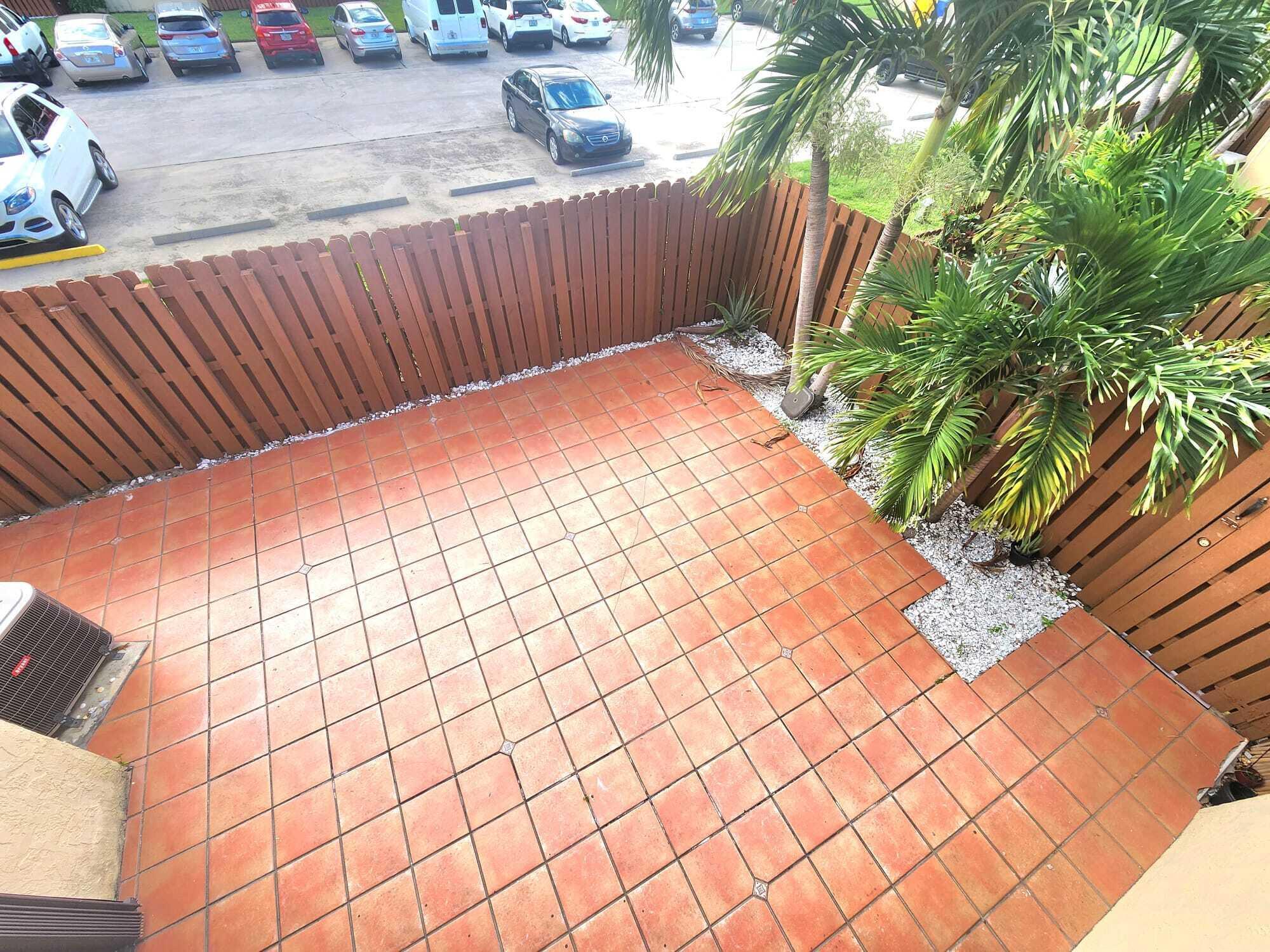 SPRINGDALE HOMES - Residential