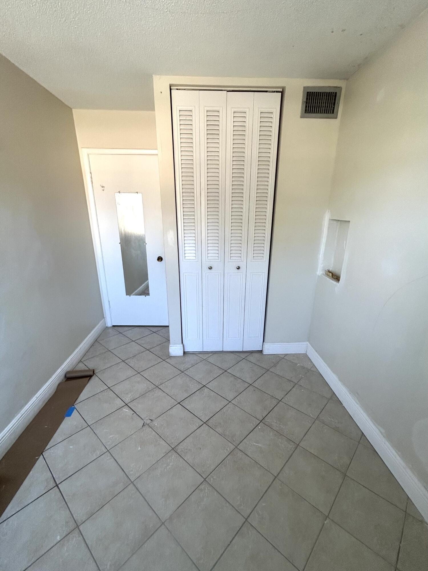 LAKESIDE VILLAGE CONDO - Residential