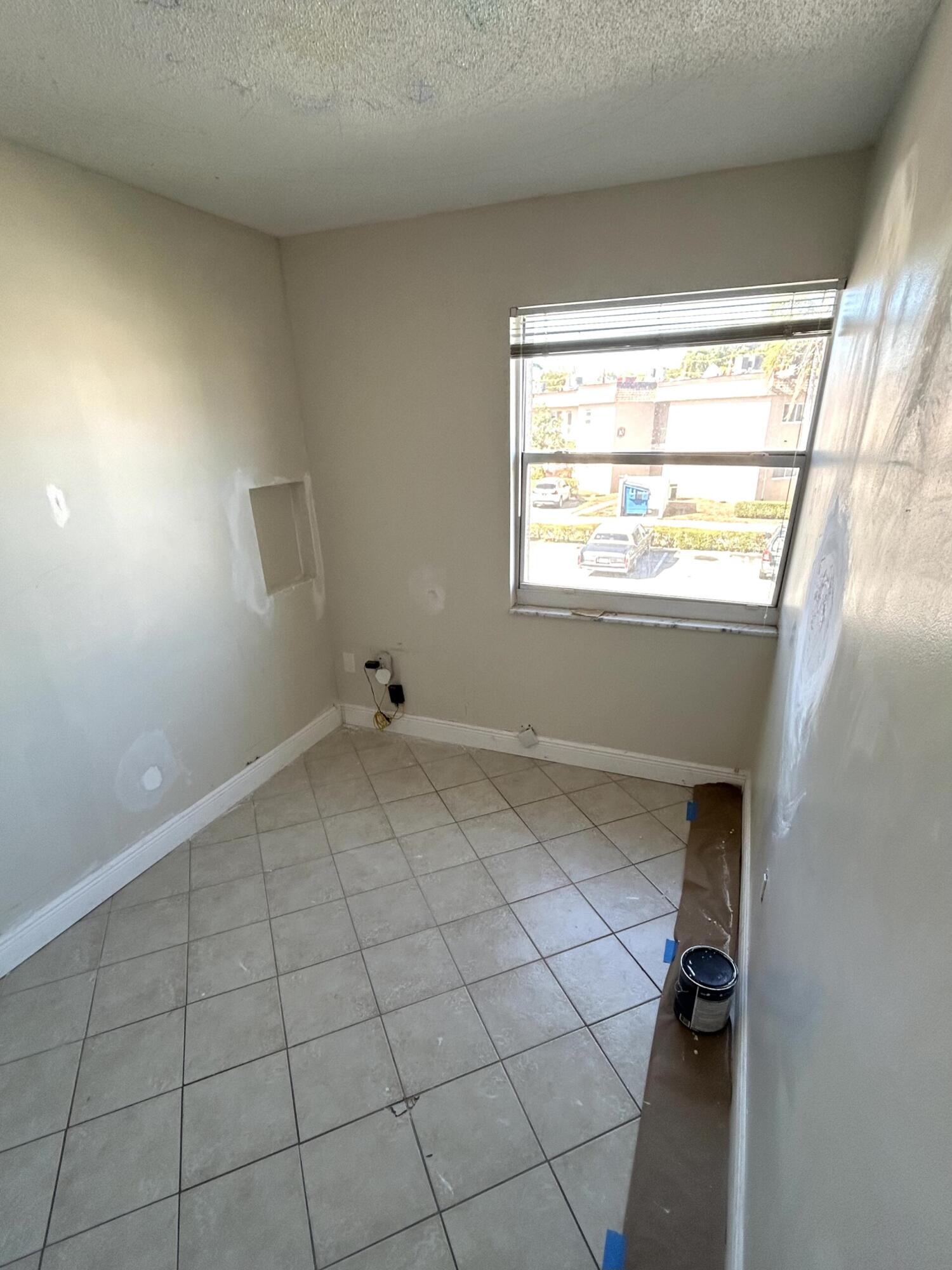 LAKESIDE VILLAGE CONDO - Residential