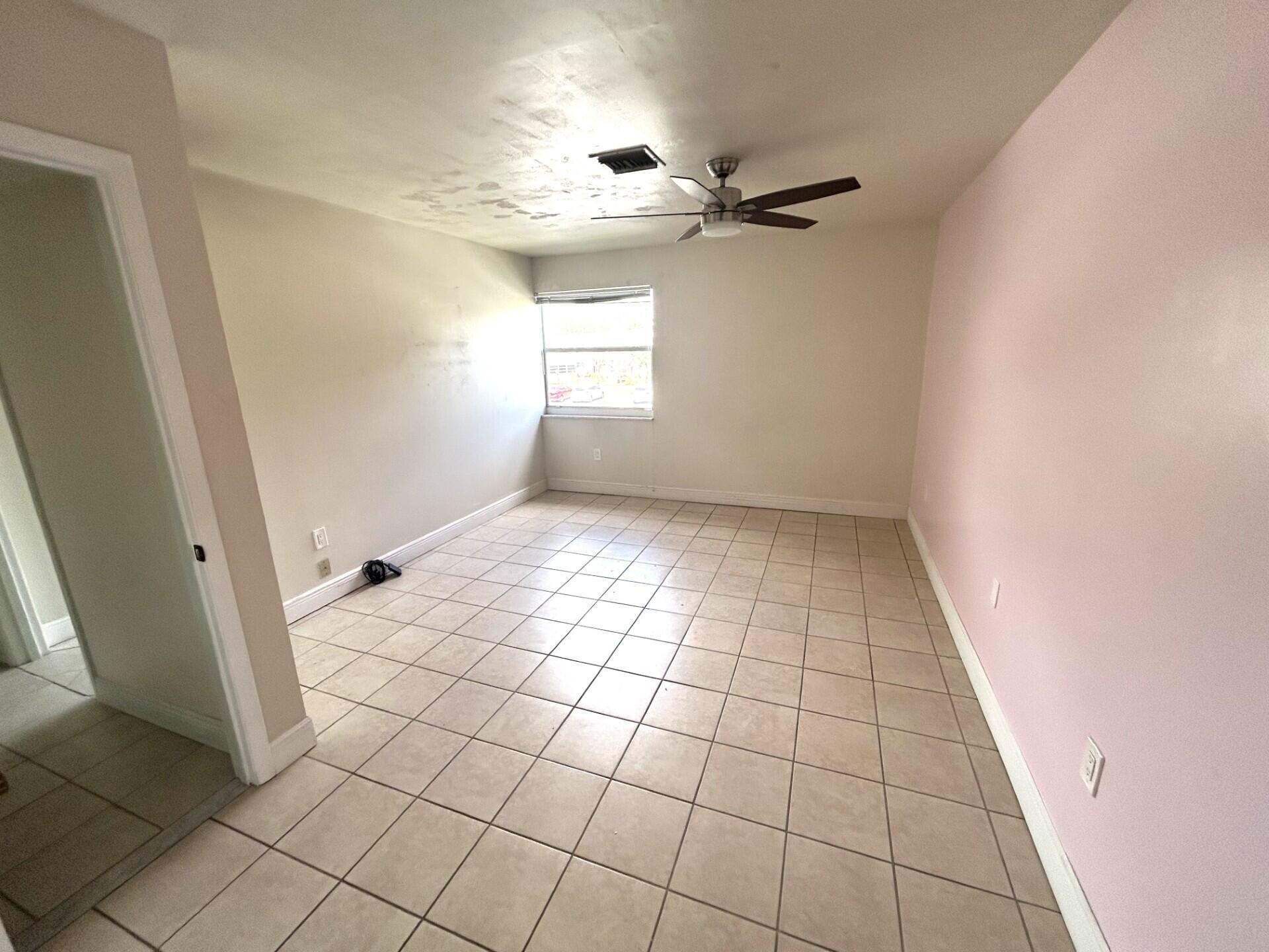 LAKESIDE VILLAGE CONDO - Residential