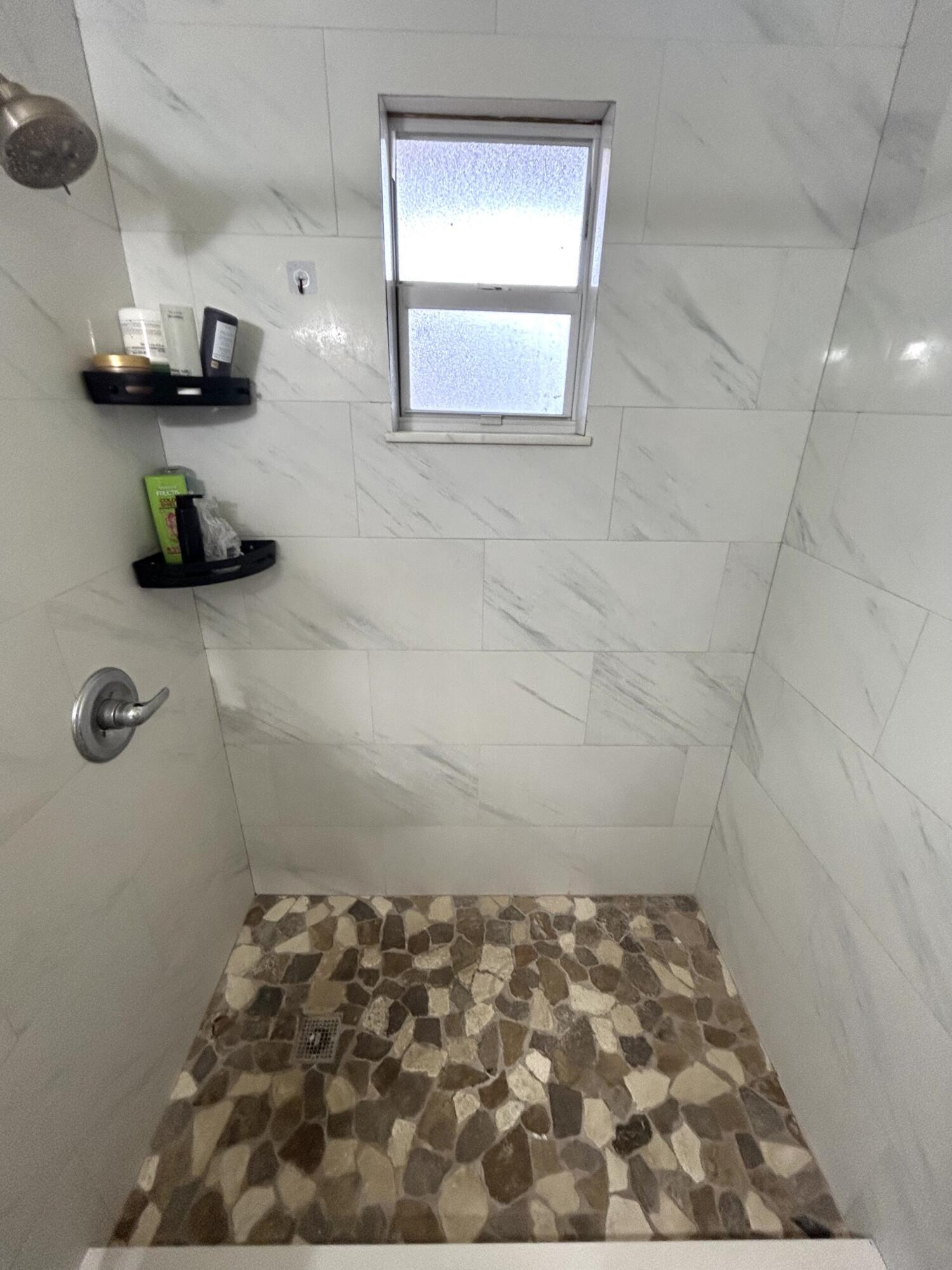 LAKESIDE VILLAGE CONDO - Residential