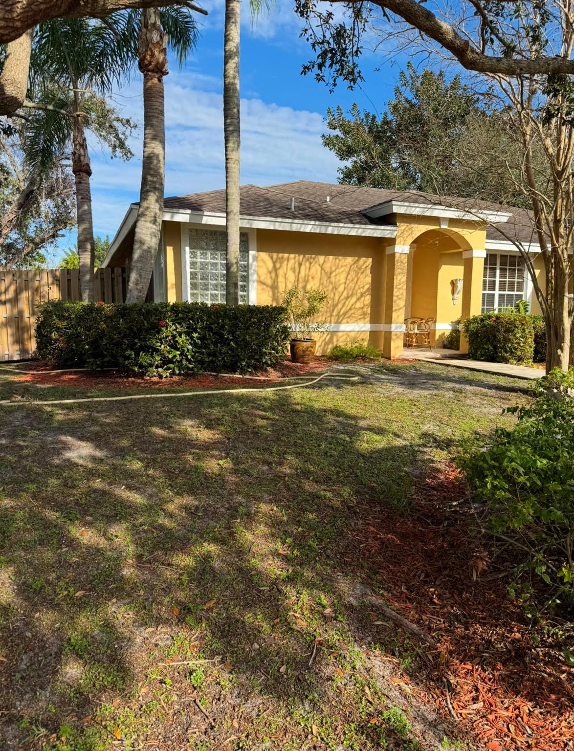 EASTWOOD OF WELLINGTON - Residential Lease