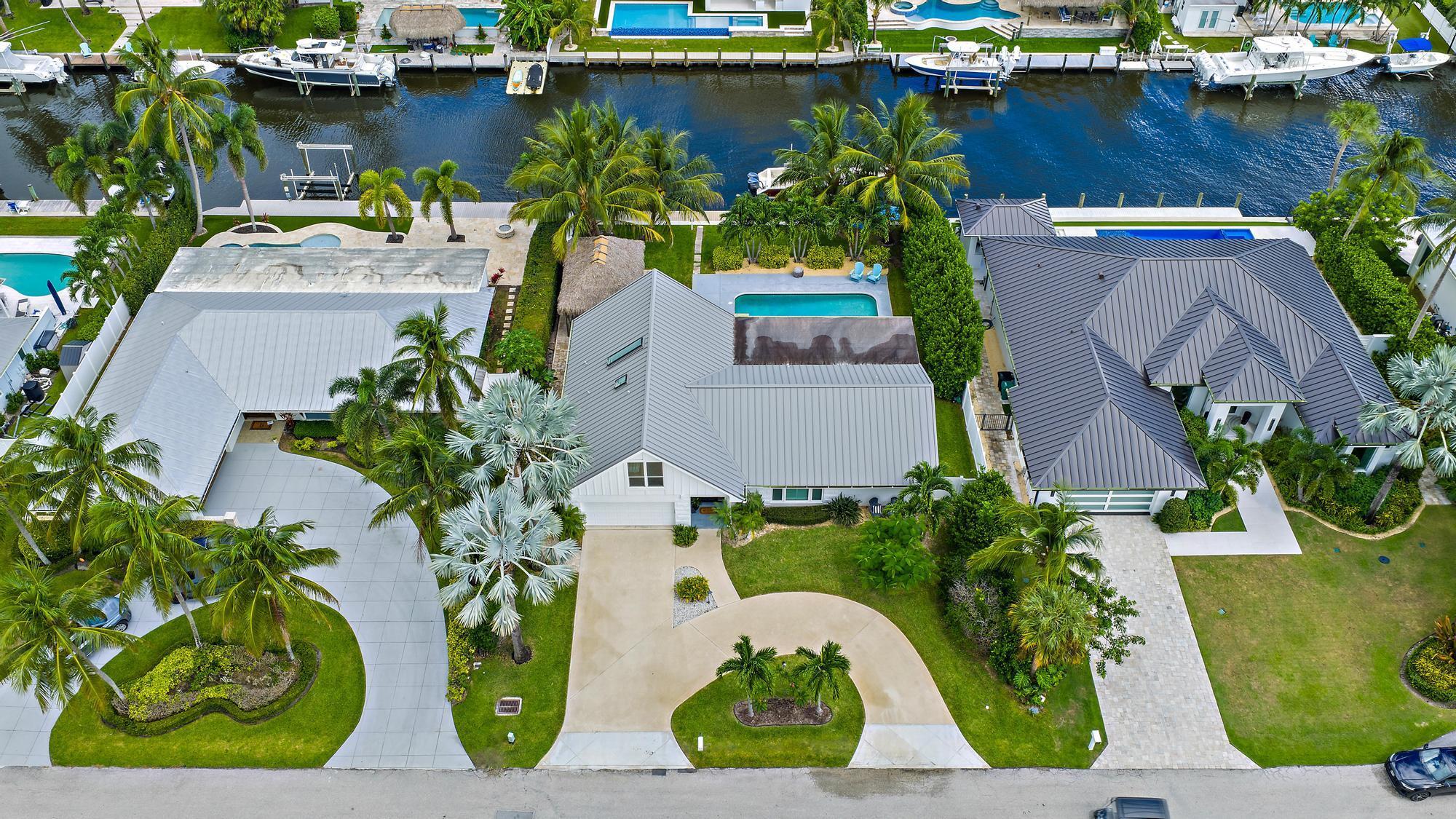 COUNTRY CLUB POINT - Residential