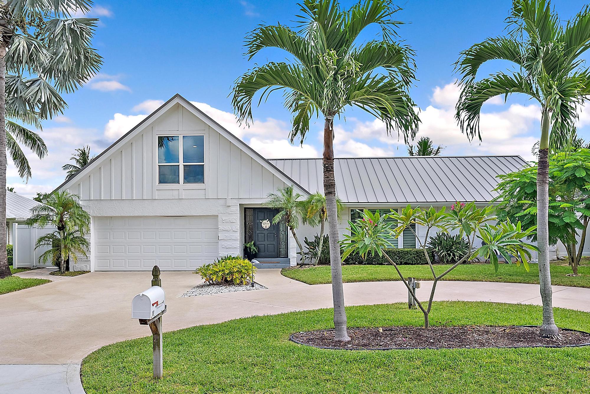 COUNTRY CLUB POINT - Residential