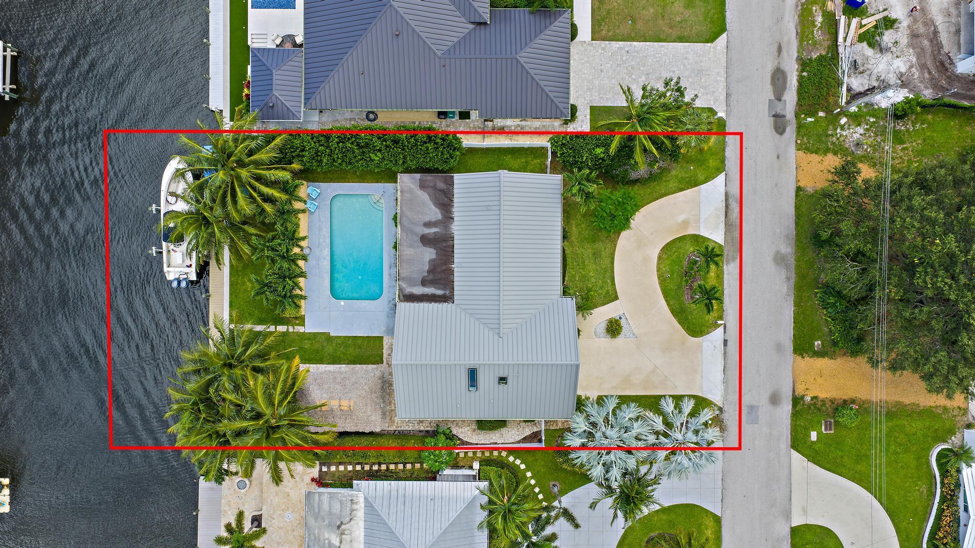 COUNTRY CLUB POINT - Residential