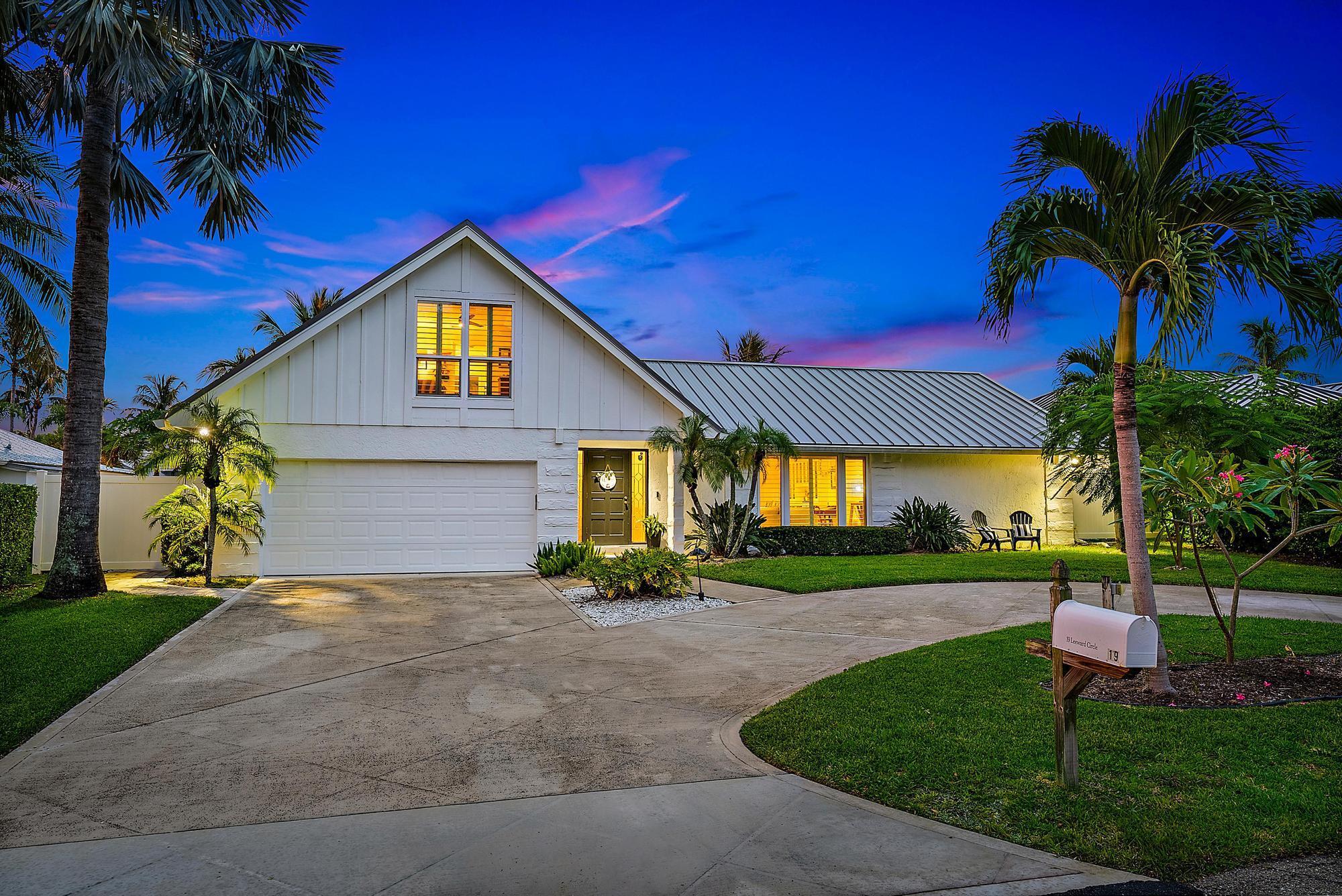 COUNTRY CLUB POINT - Residential