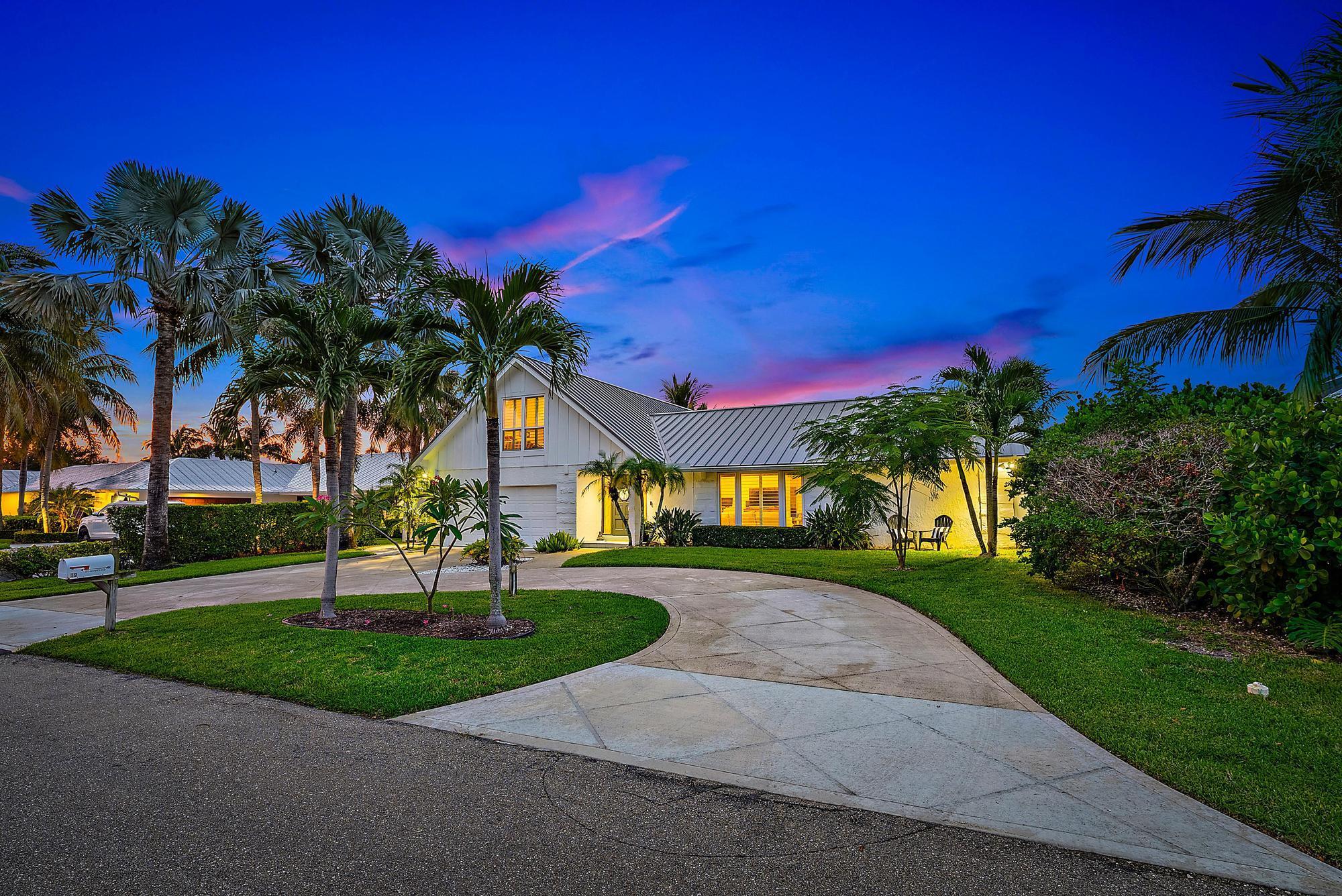 COUNTRY CLUB POINT - Residential