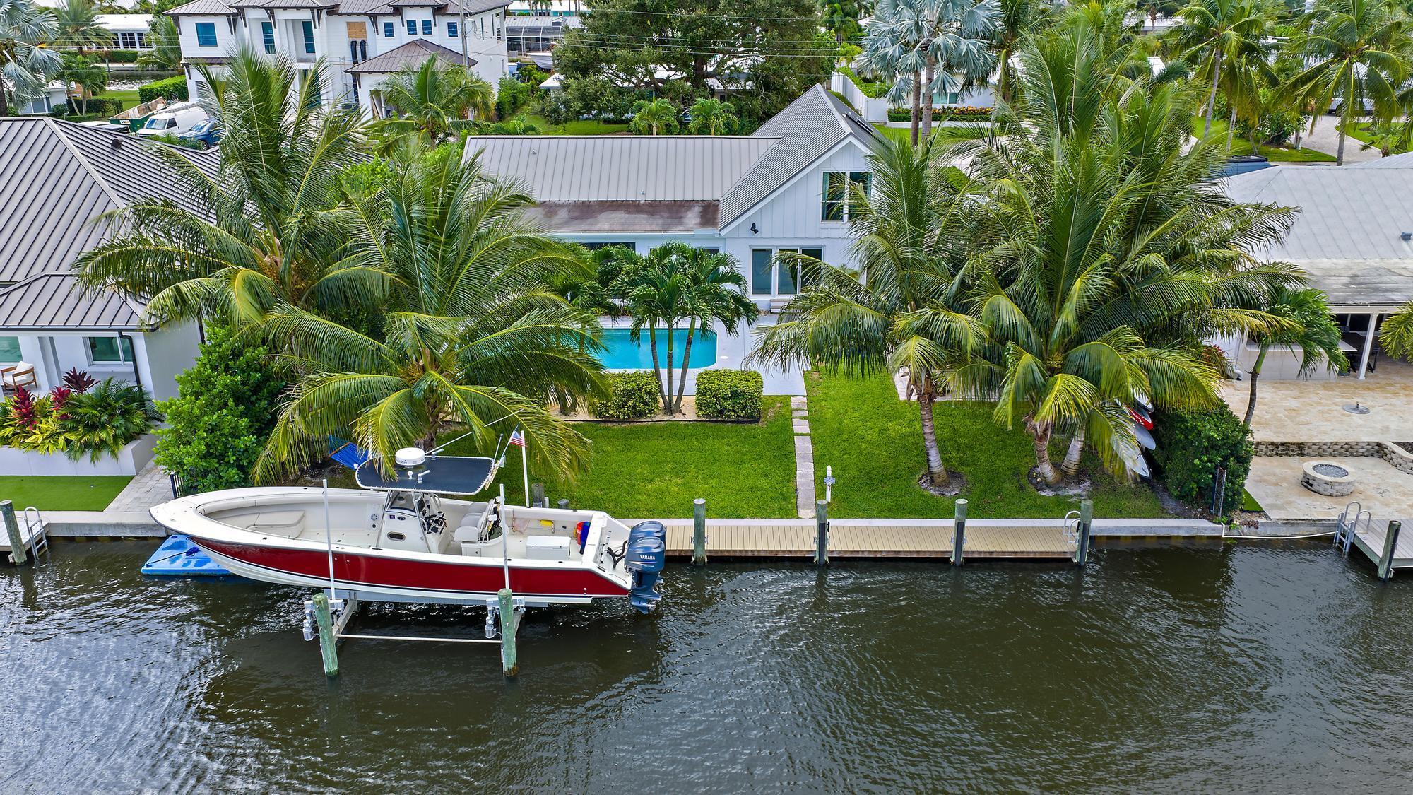 COUNTRY CLUB POINT - Residential