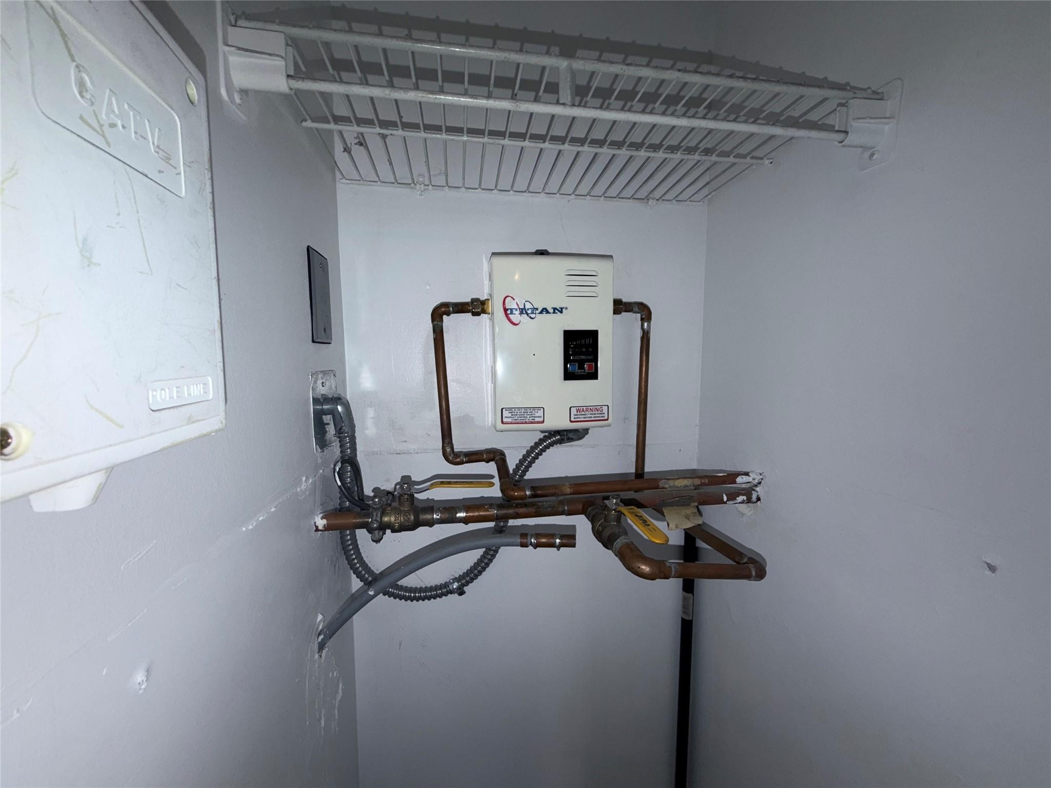 Kingsley At Century Villa - Residential Lease