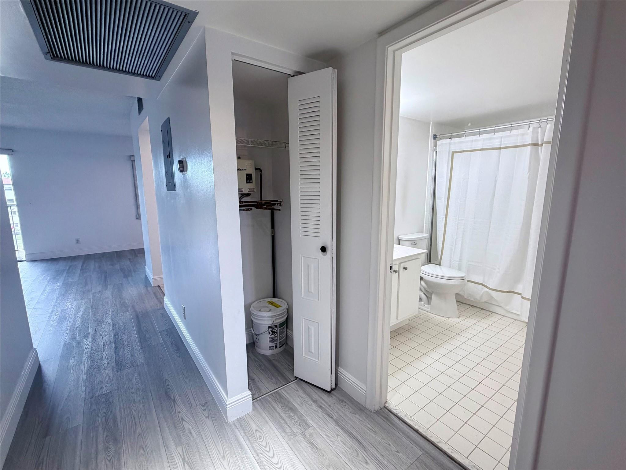 Kingsley At Century Villa - Residential Lease