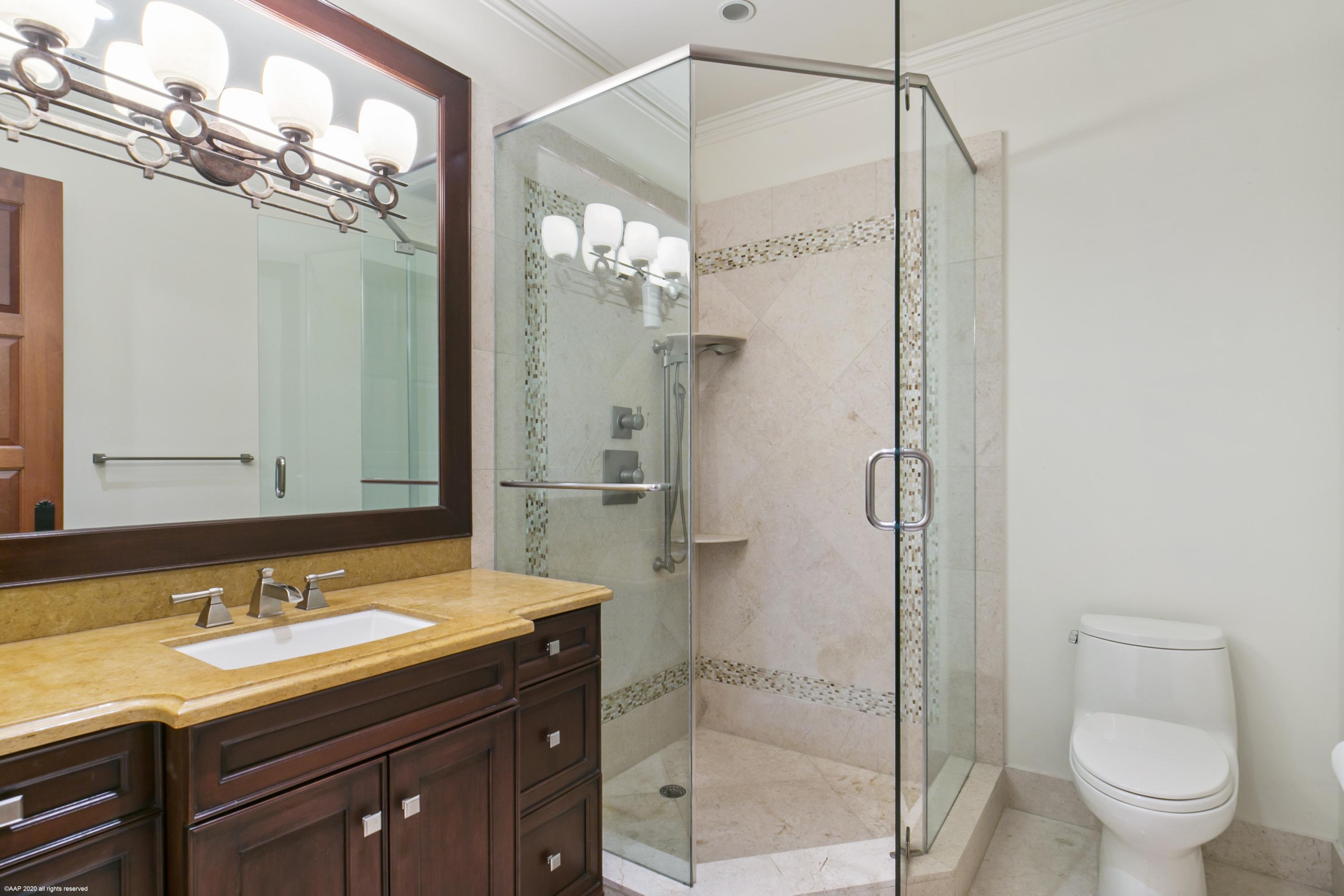 HARBOUR EAST - Residential