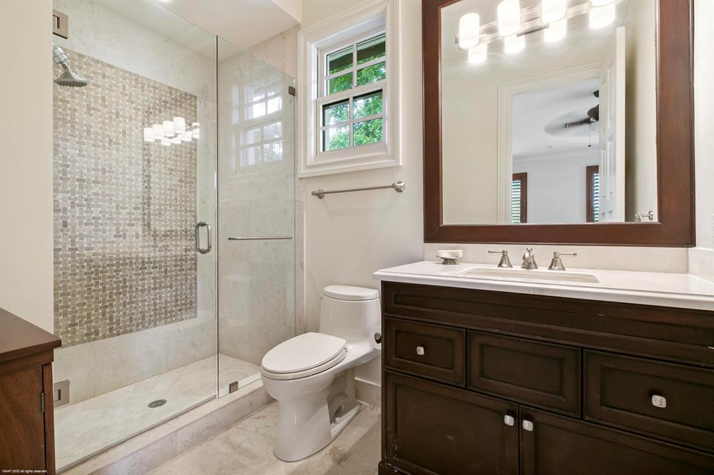 HARBOUR EAST - Residential