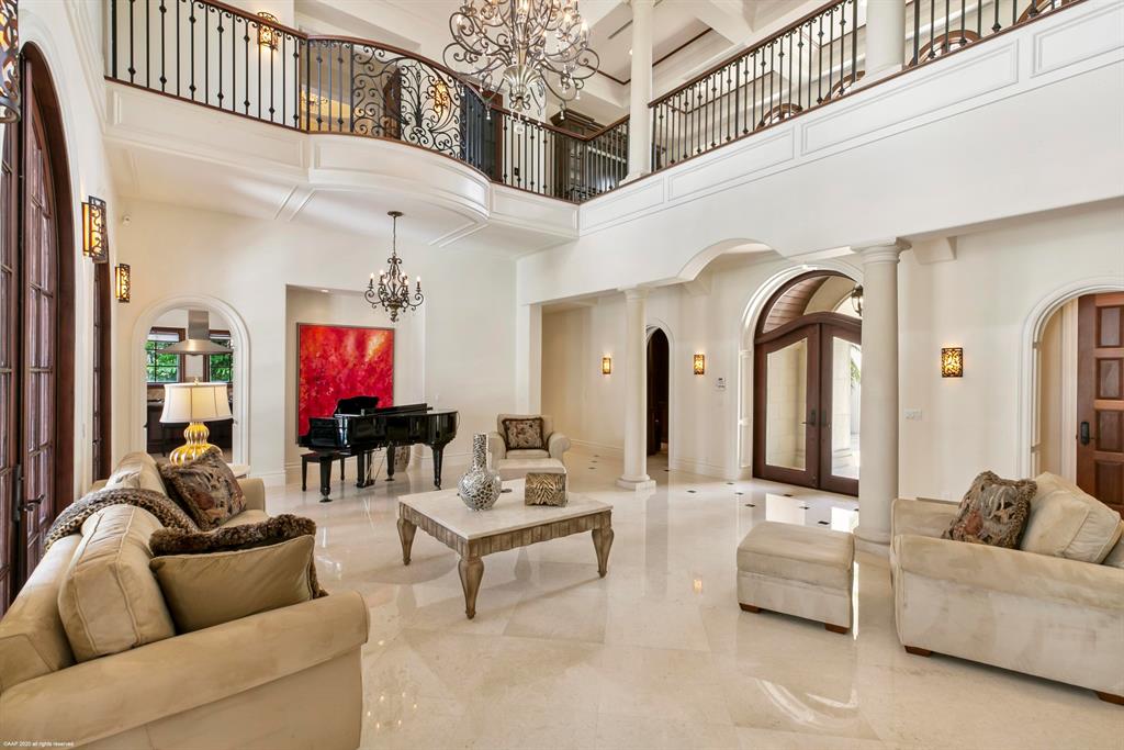 HARBOUR EAST - Residential