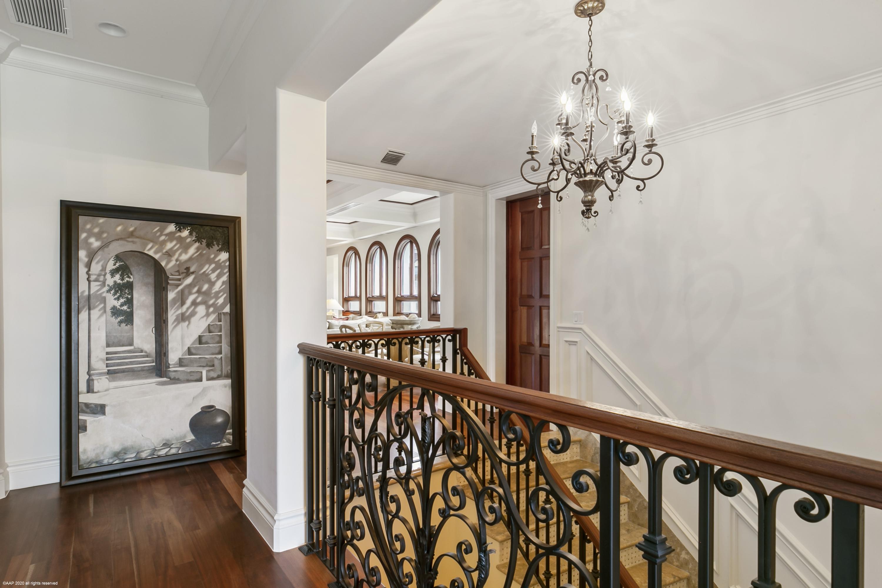 HARBOUR EAST - Residential