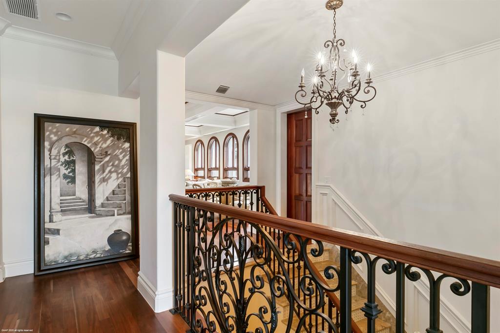 HARBOUR EAST - Residential