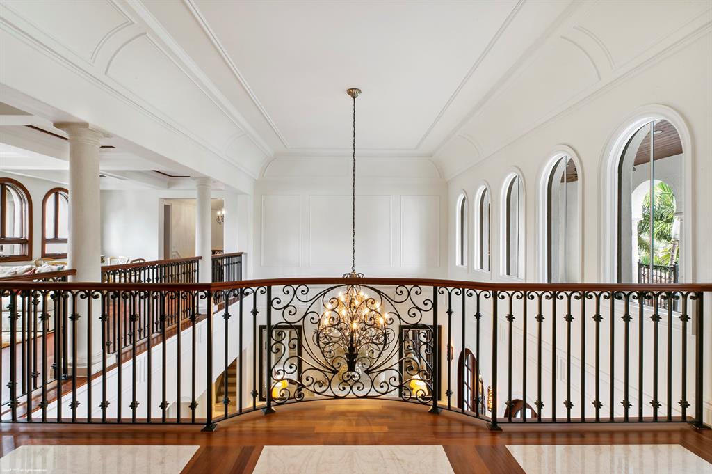 HARBOUR EAST - Residential