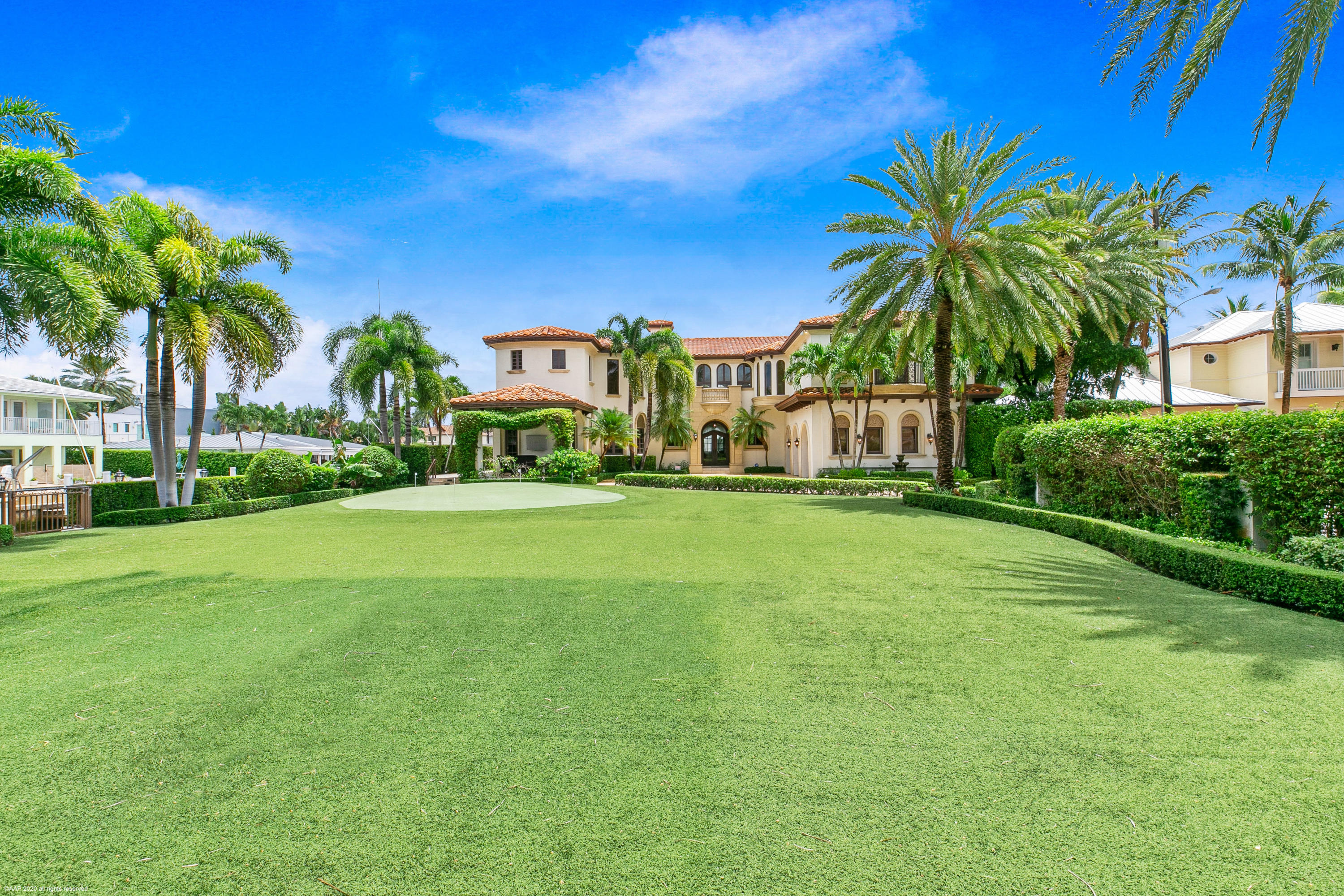 HARBOUR EAST - Residential