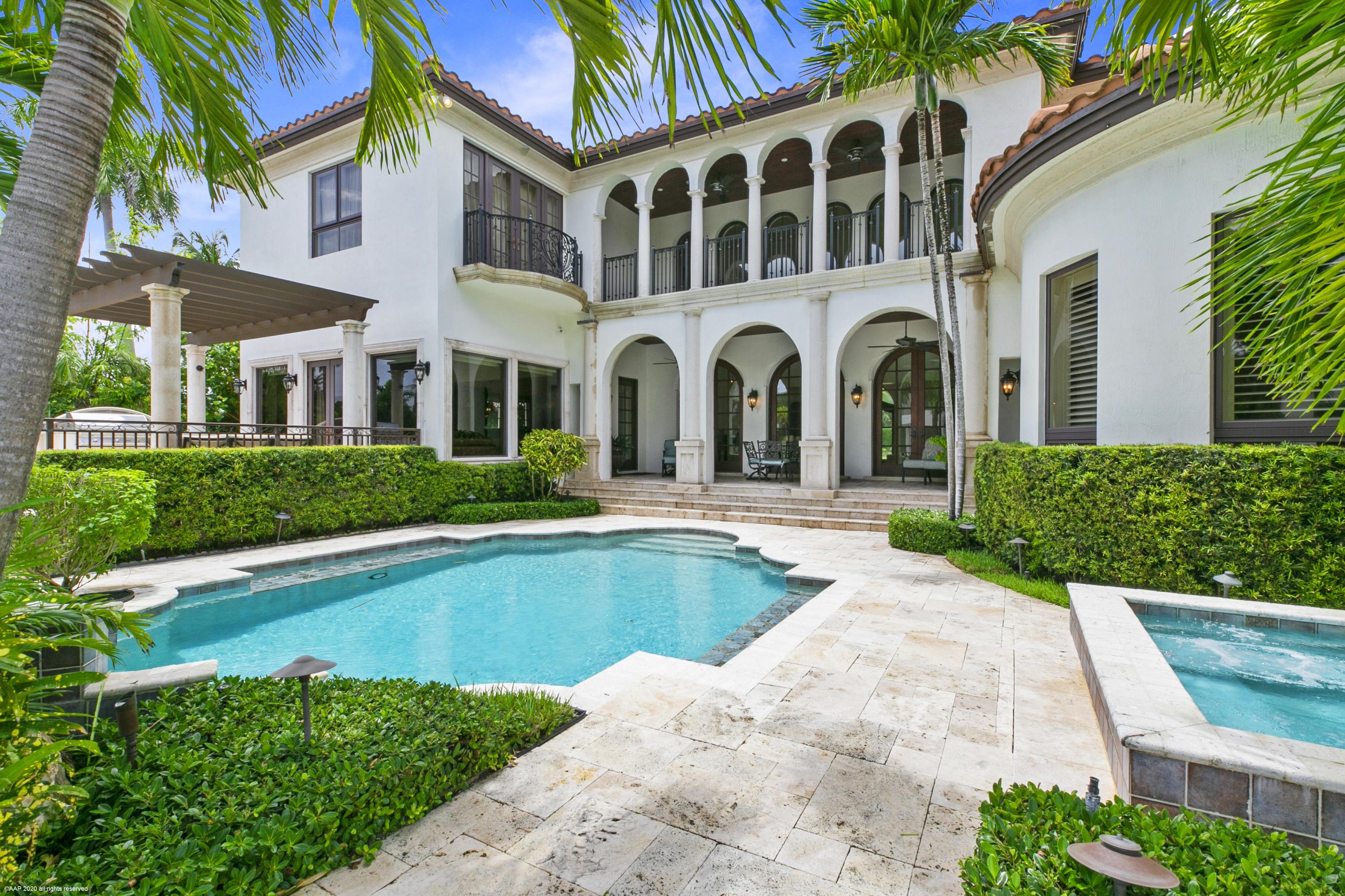 HARBOUR EAST - Residential