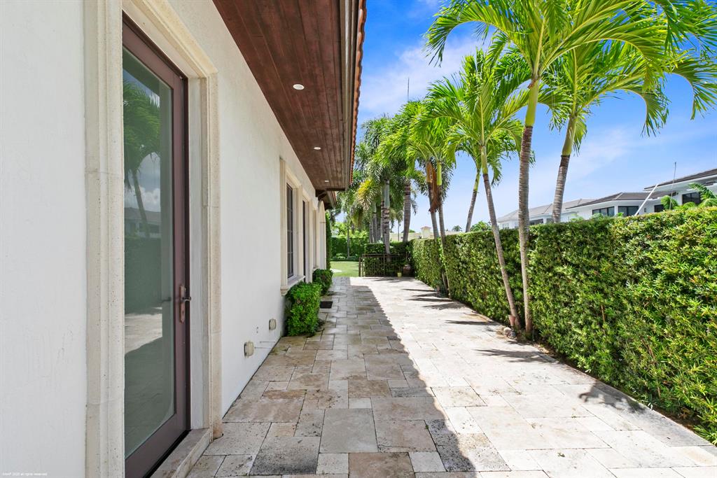 HARBOUR EAST - Residential