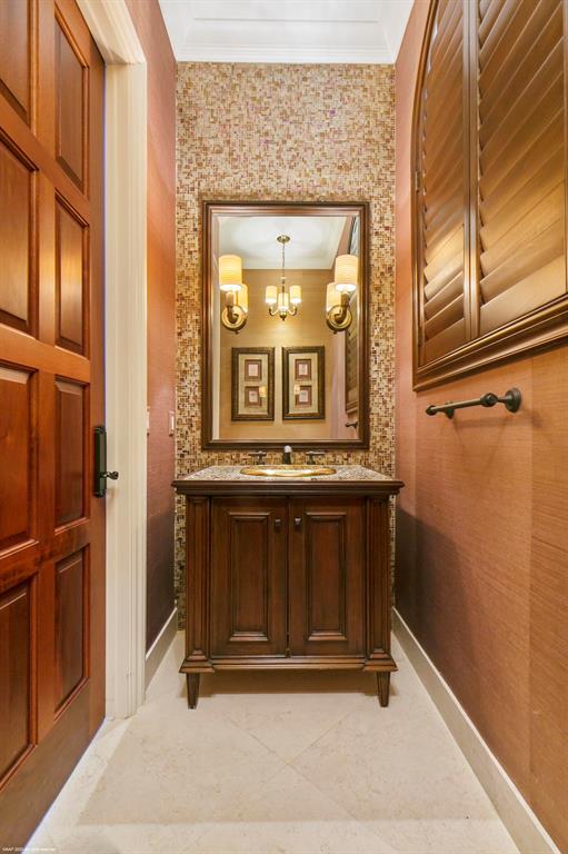 HARBOUR EAST - Residential