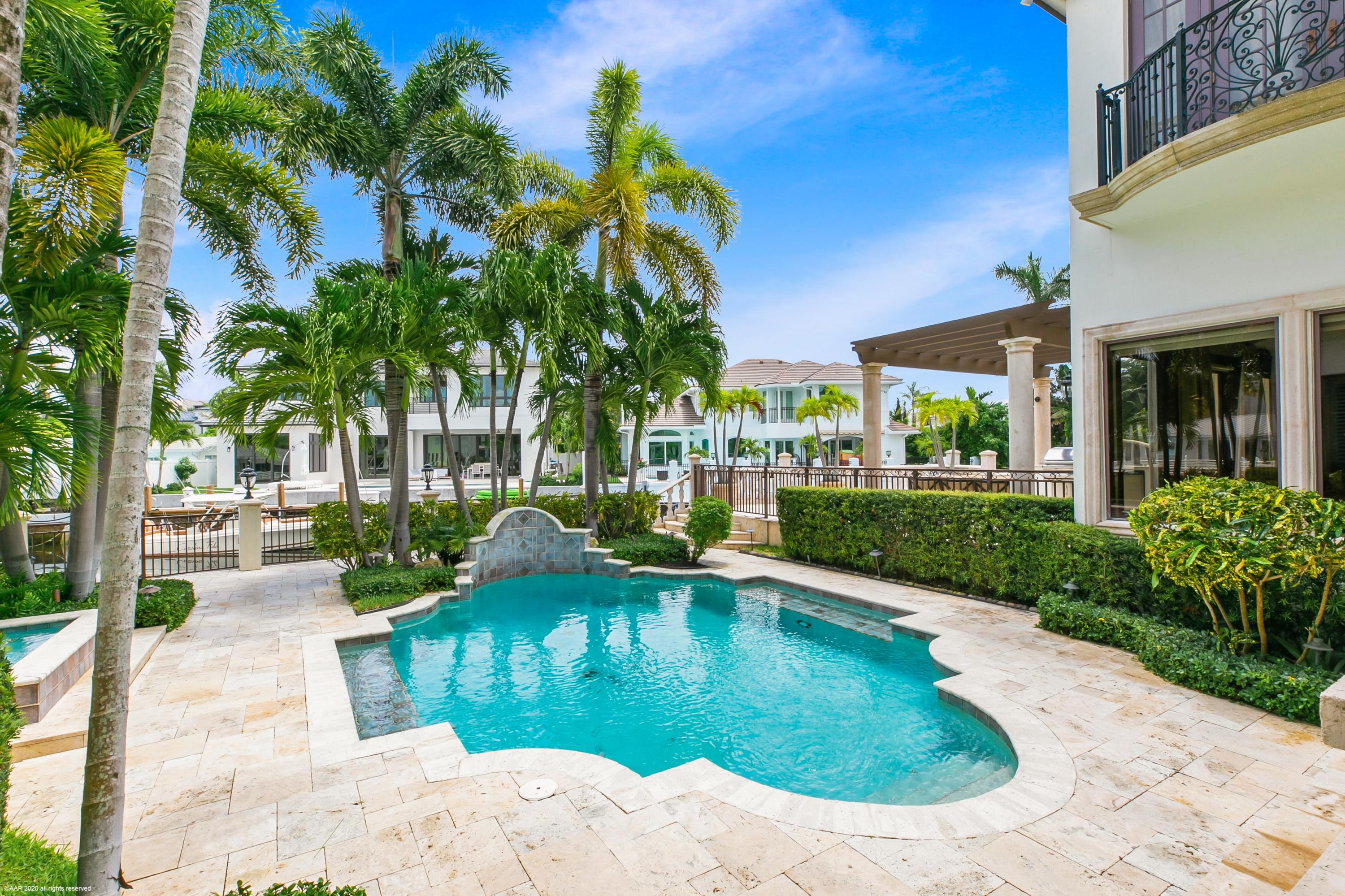 HARBOUR EAST - Residential