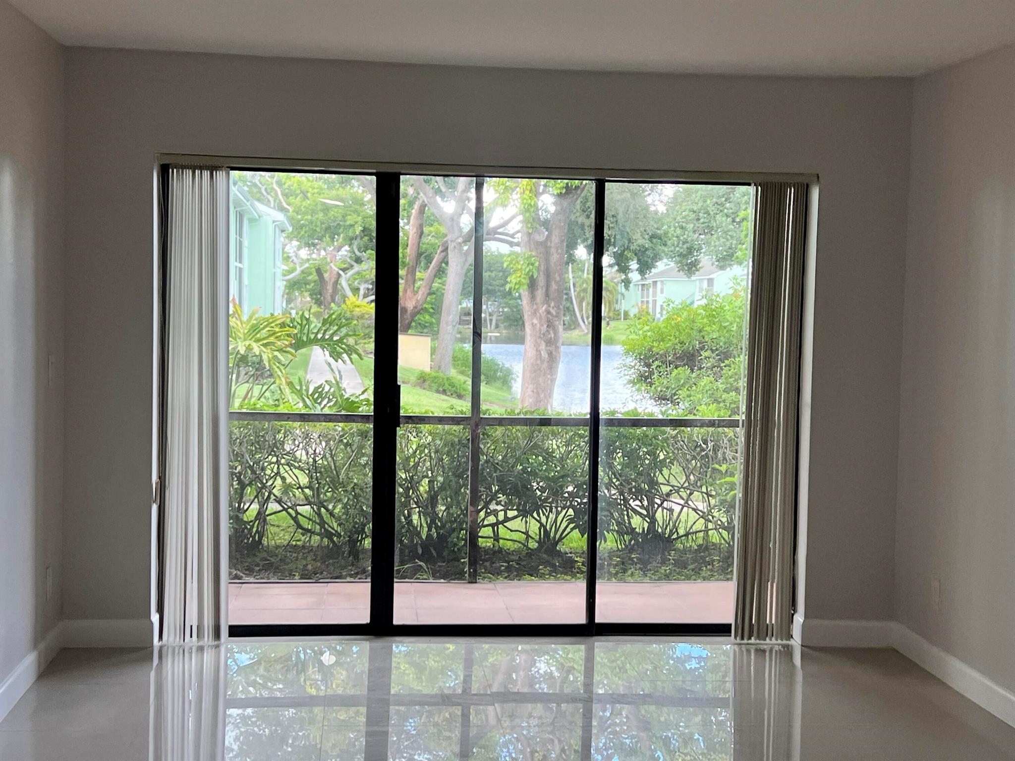PRESERVE AT AVERY LAKES - Residential Lease