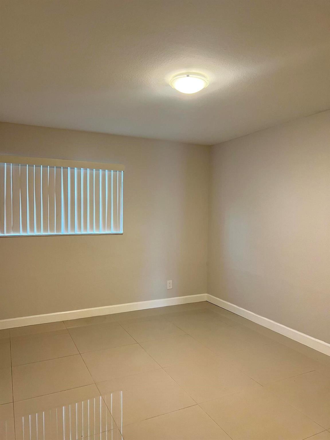 PRESERVE AT AVERY LAKES - Residential Lease