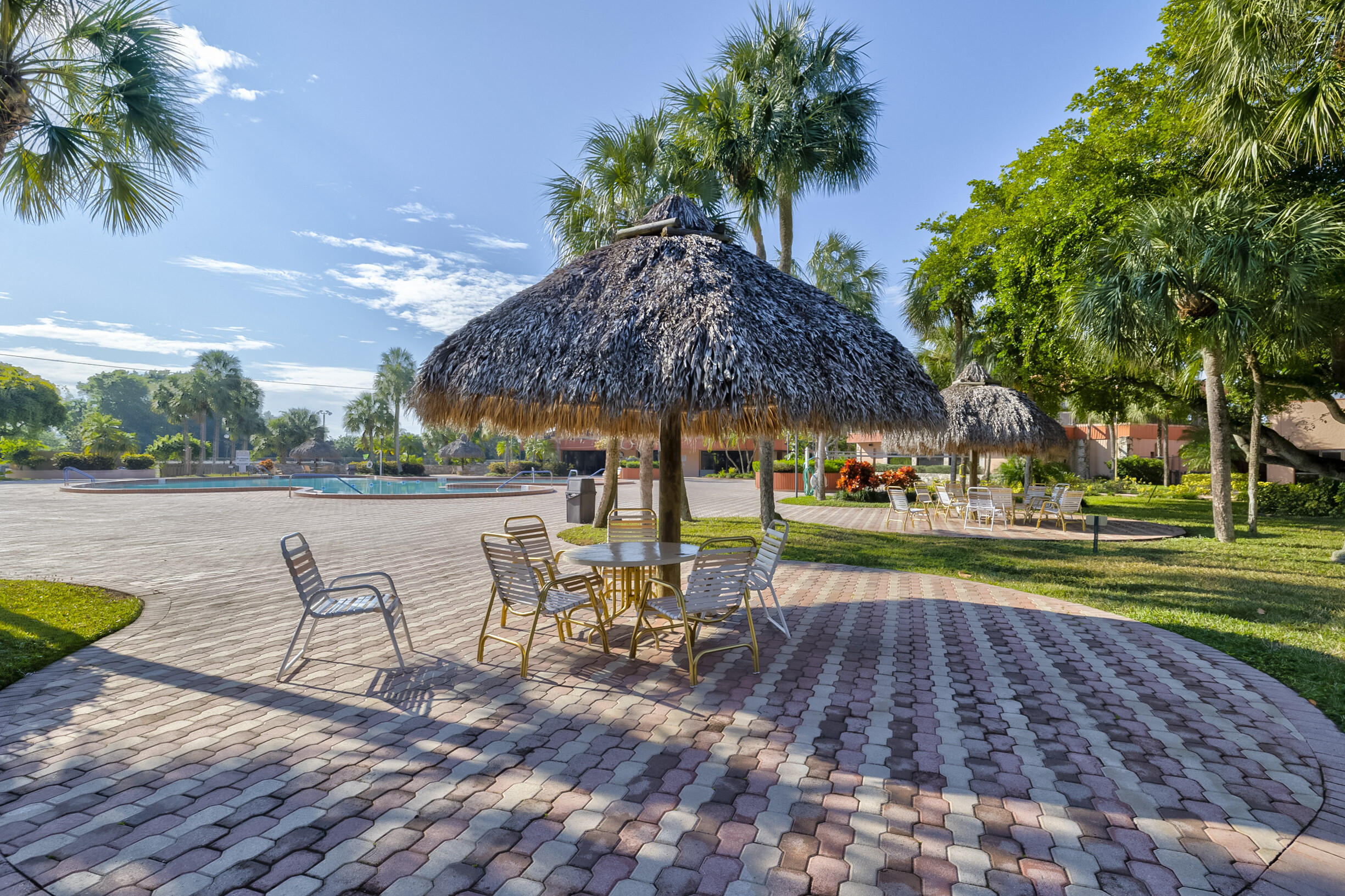 HOLIDAY SPRINGS VILLAGE 1 CONDO - Residential