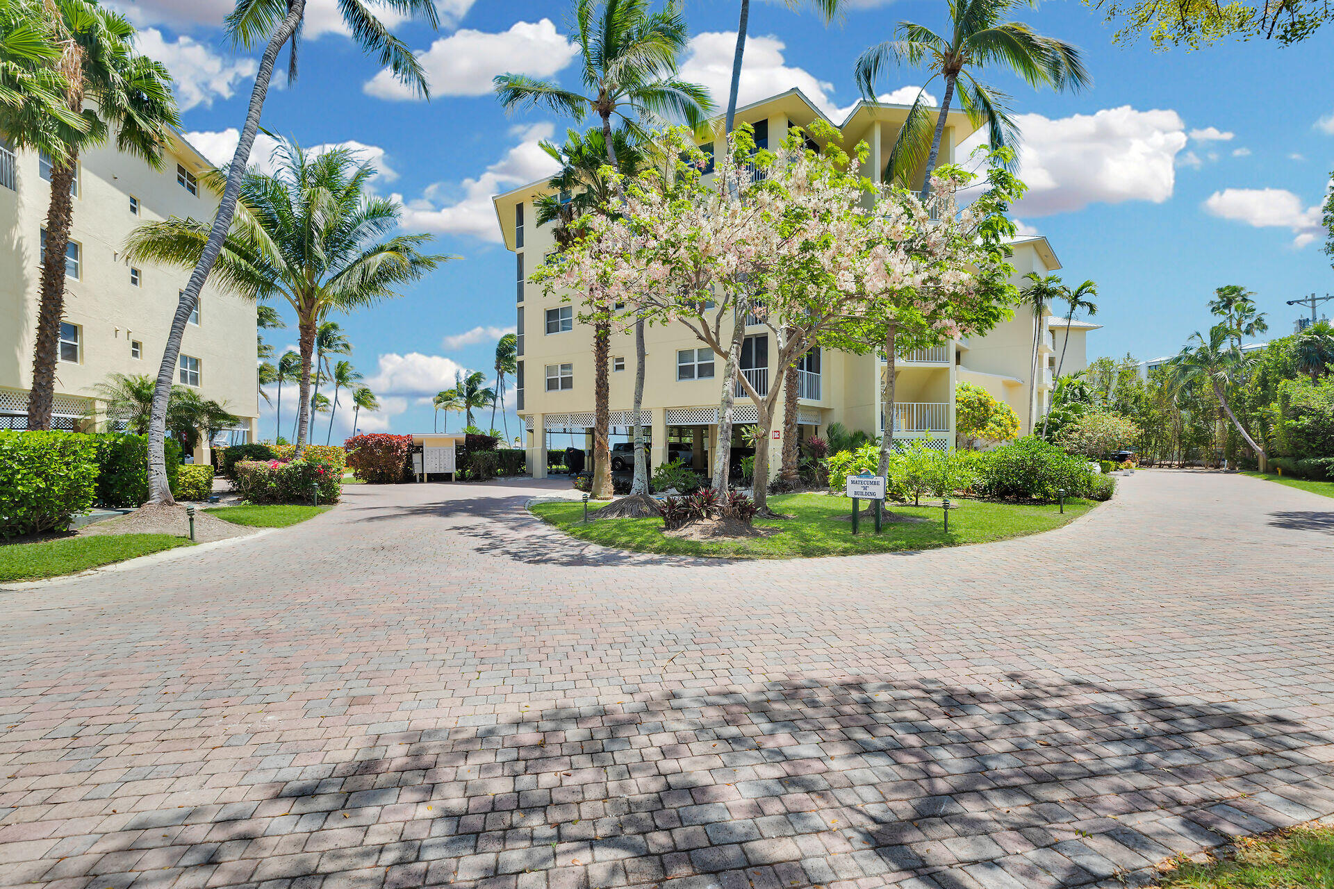 OCEAN HARBOUR - Residential