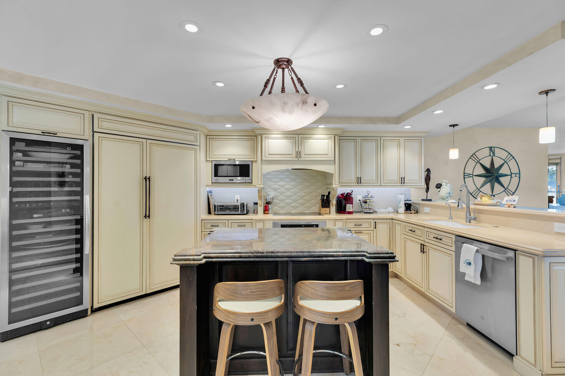 OCEAN HARBOUR - Residential