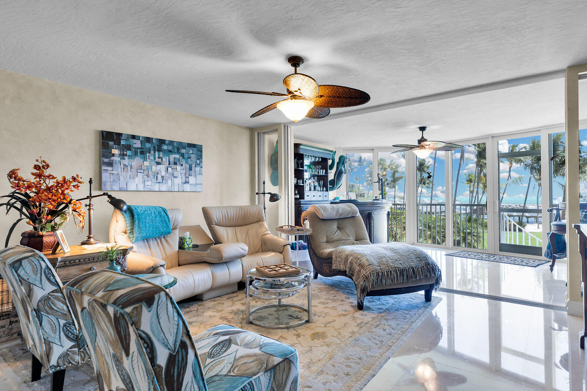 OCEAN HARBOUR - Residential