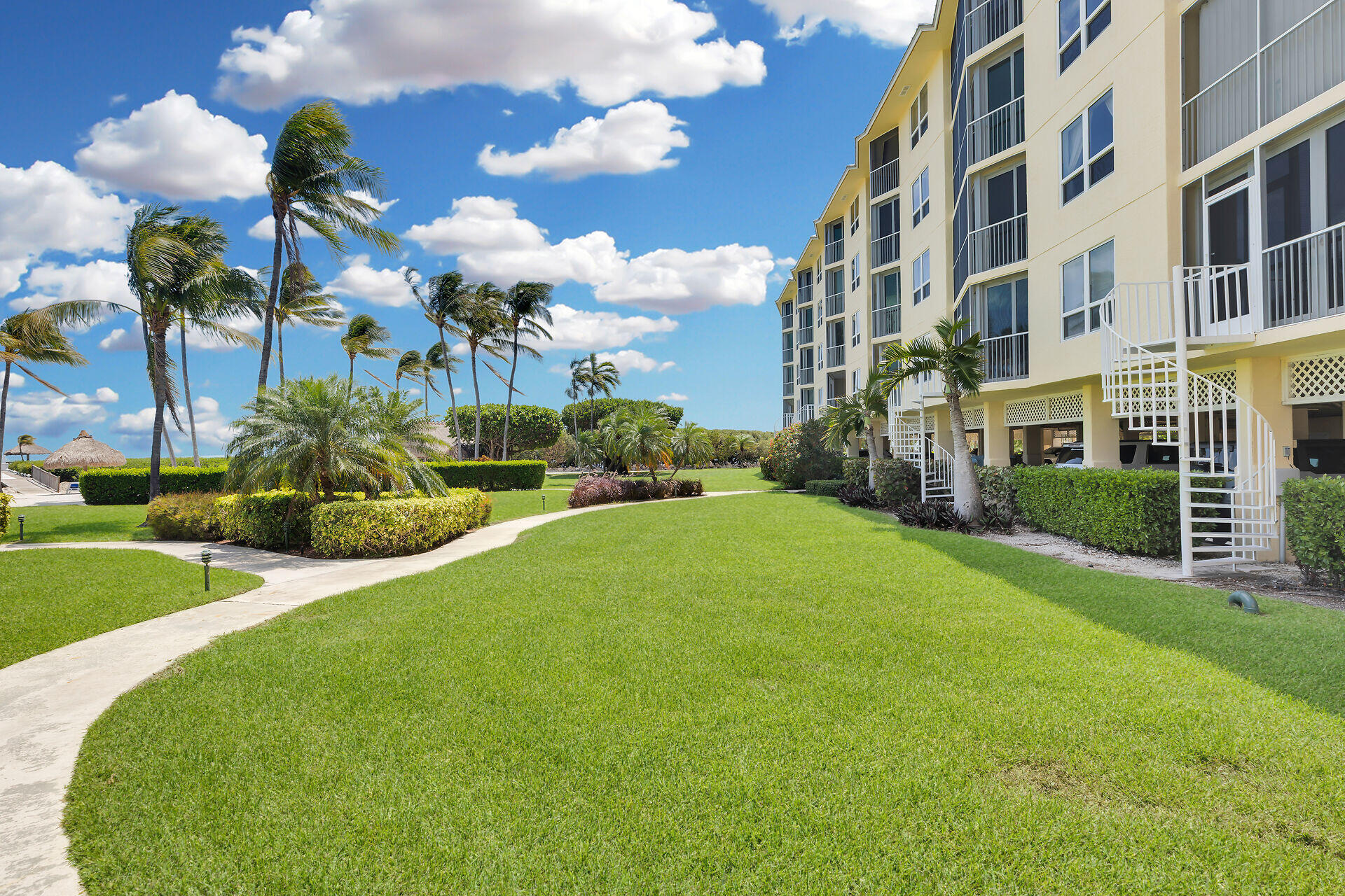 OCEAN HARBOUR - Residential