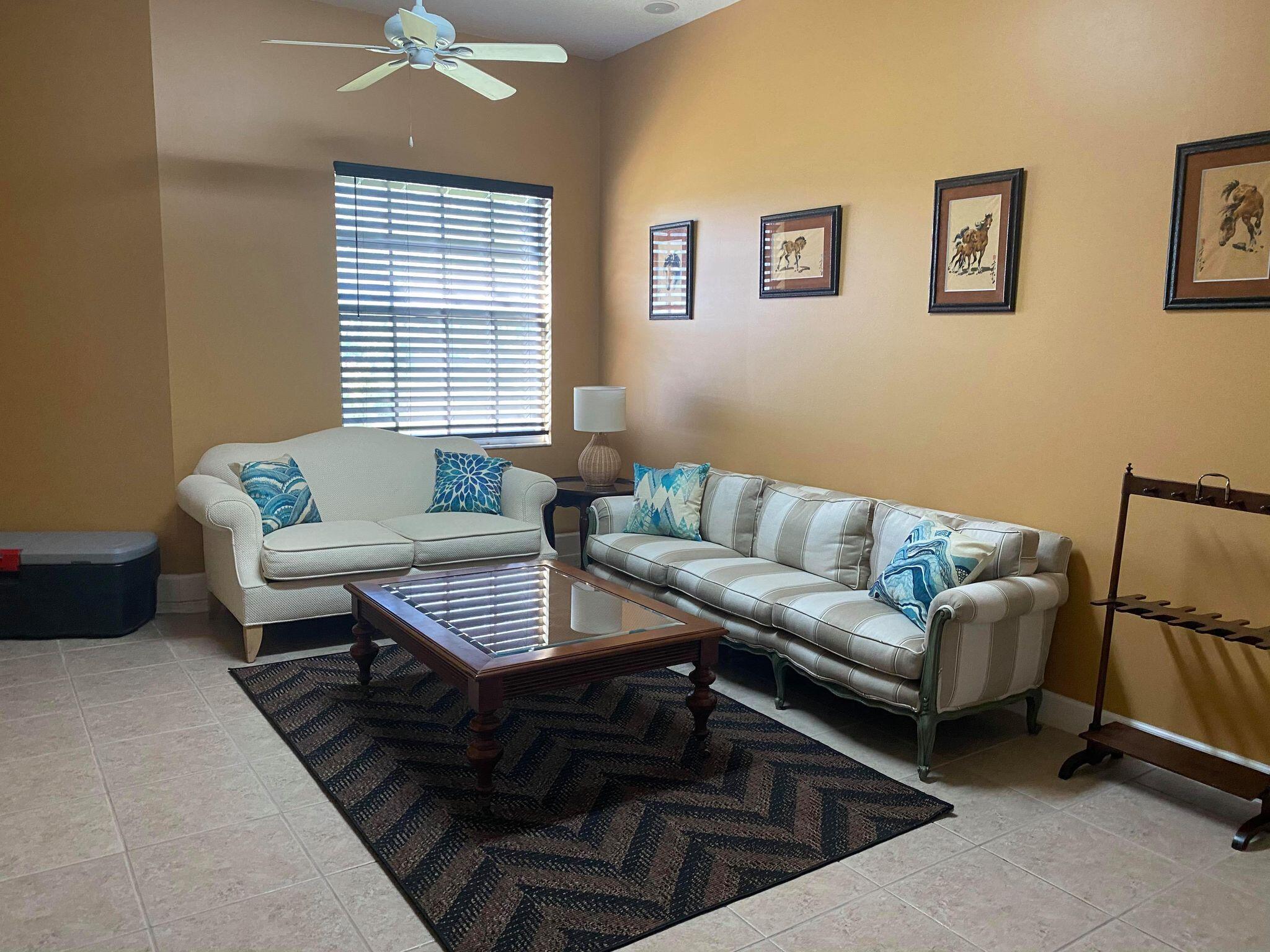 WELLINGTON AERO CLUB OF THE LANDINGS AT WELLINGTON - Residential Lease