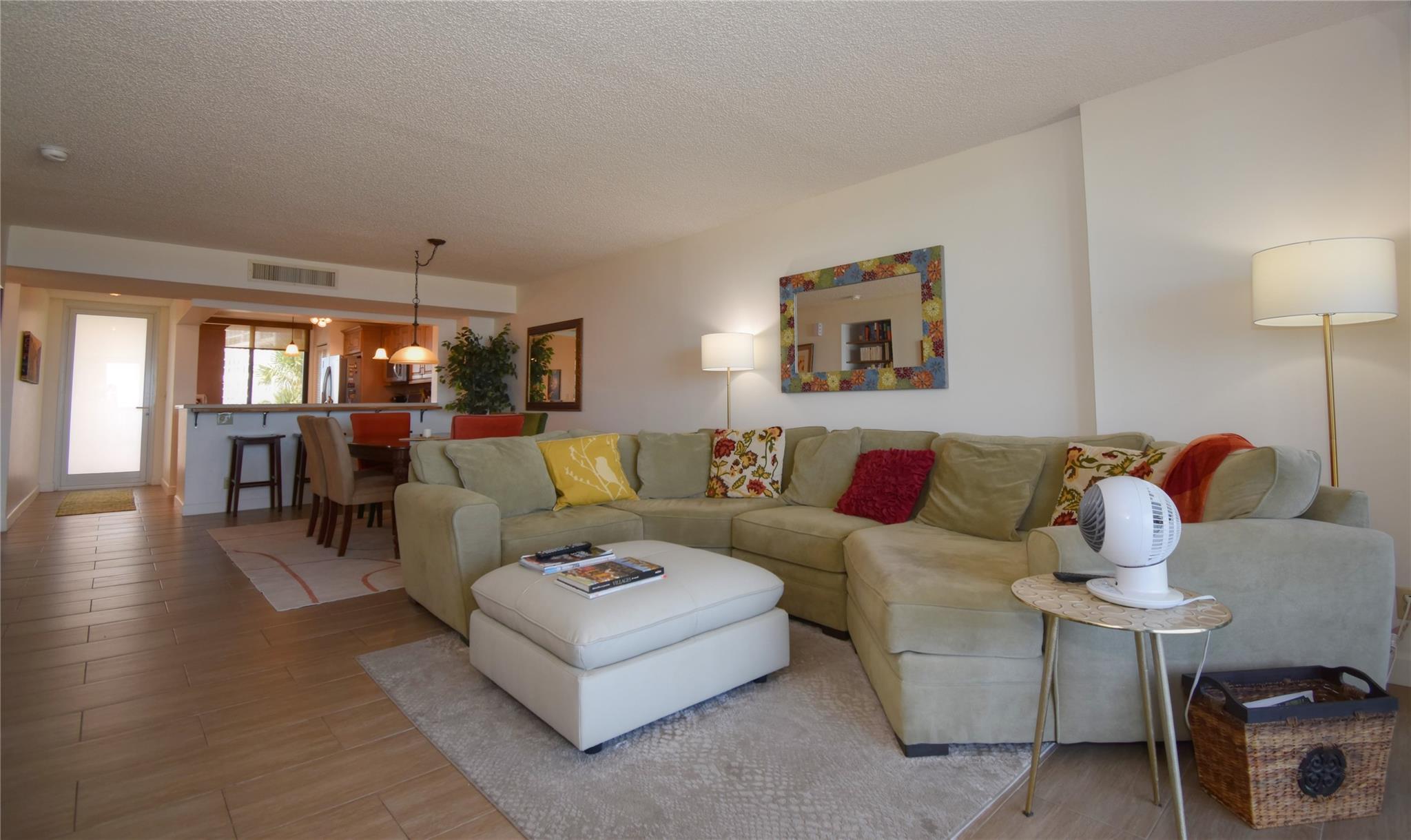 SILVER THATCH OCEAN CLUB - Residential