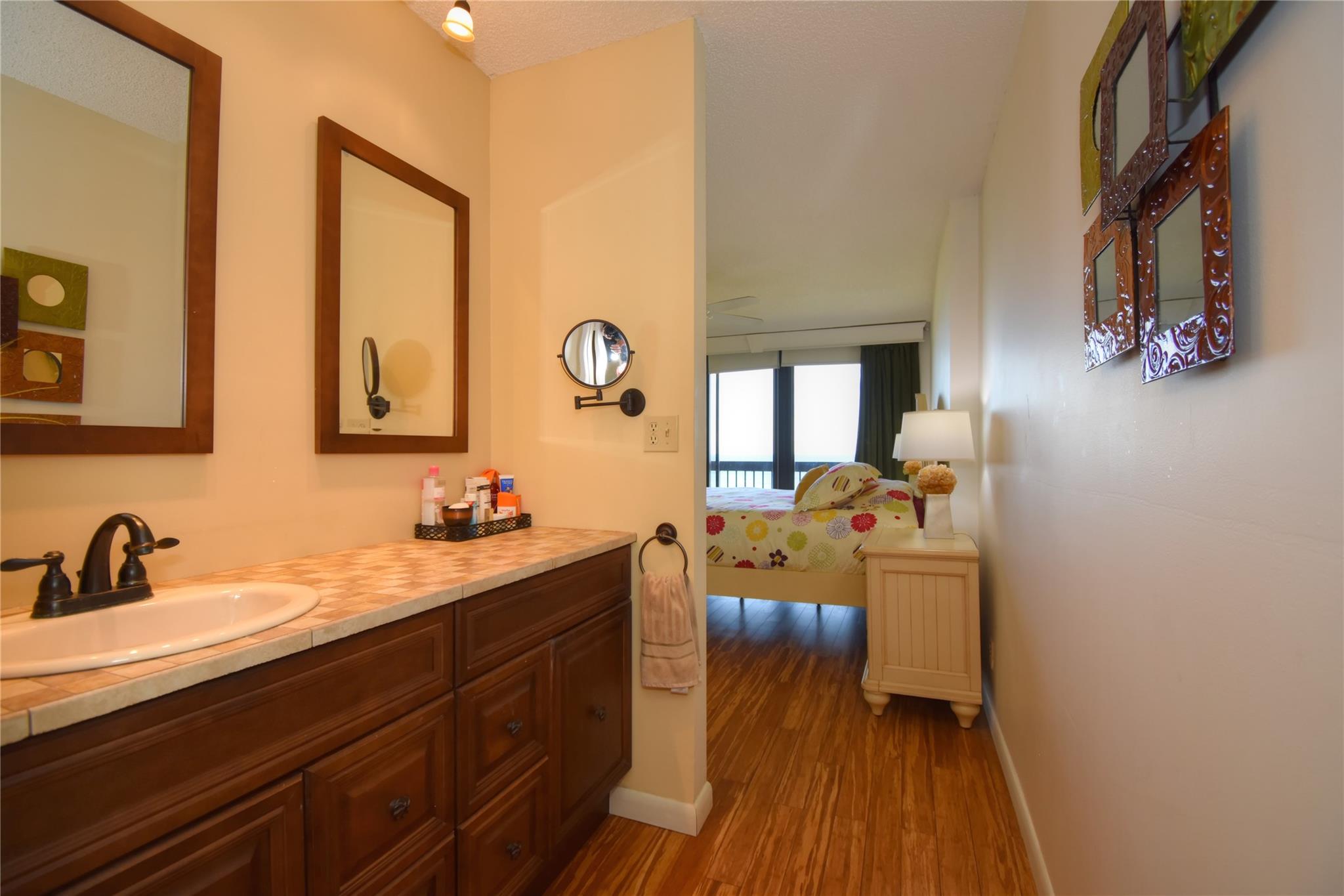 SILVER THATCH OCEAN CLUB - Residential