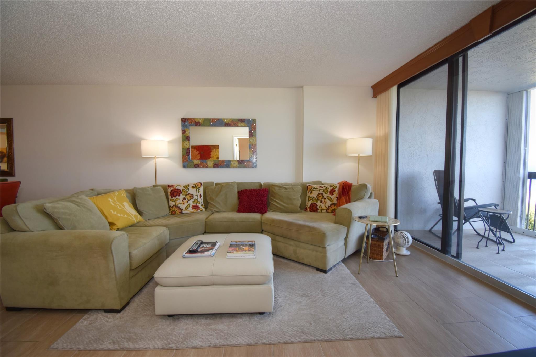 SILVER THATCH OCEAN CLUB - Residential