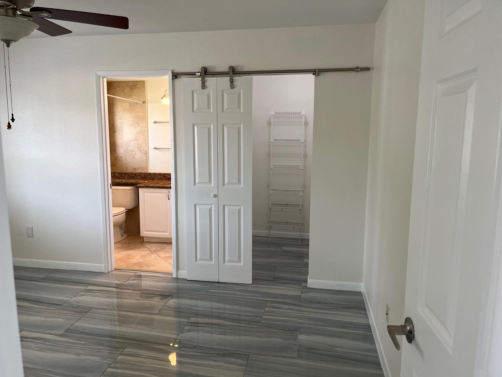 YACHT CLUB - Residential Lease