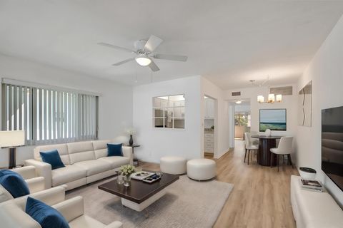 Condominium in Lake Worth Beach FL 2290 Sunset Avenue Ave.jpg