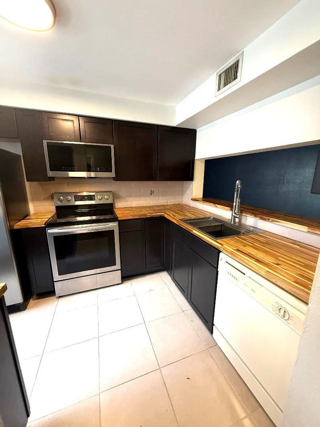 Photo of 3082 S Oakland Forest Drive #1306, Oakland Park, FL 33309 (MLS # F10556057)