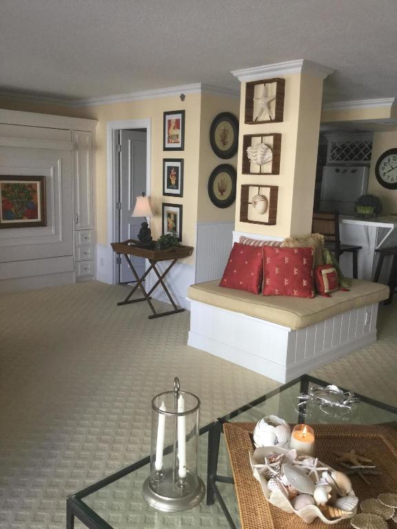 AMBASSADORS EAST - Residential Lease