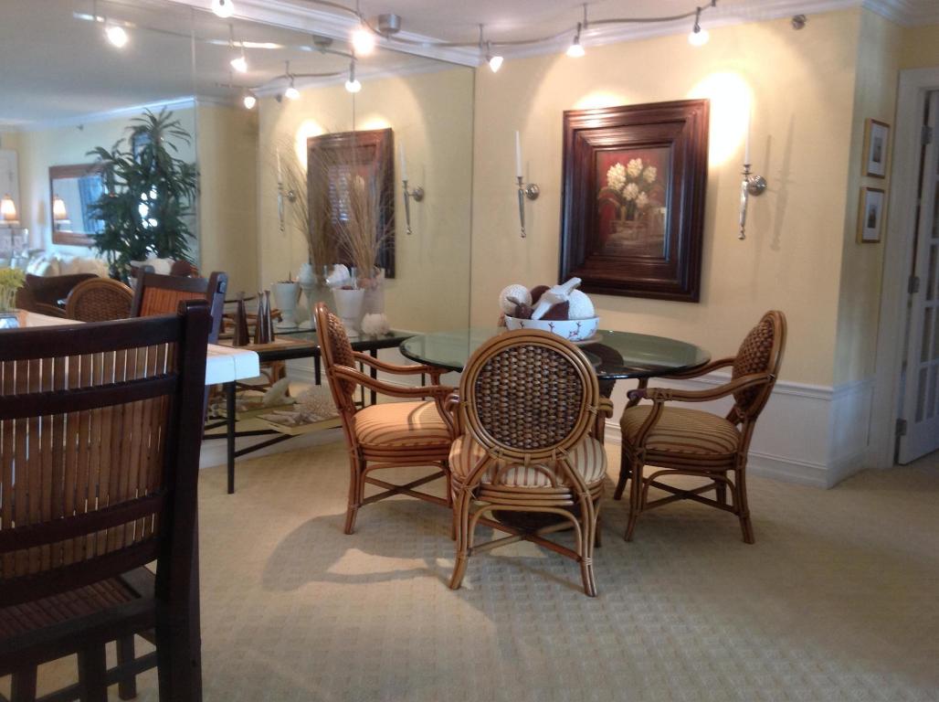 AMBASSADORS EAST - Residential Lease