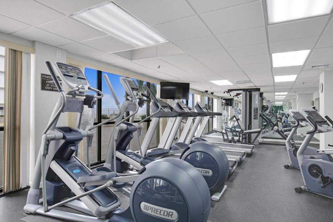 AMBASSADORS EAST - Residential Lease