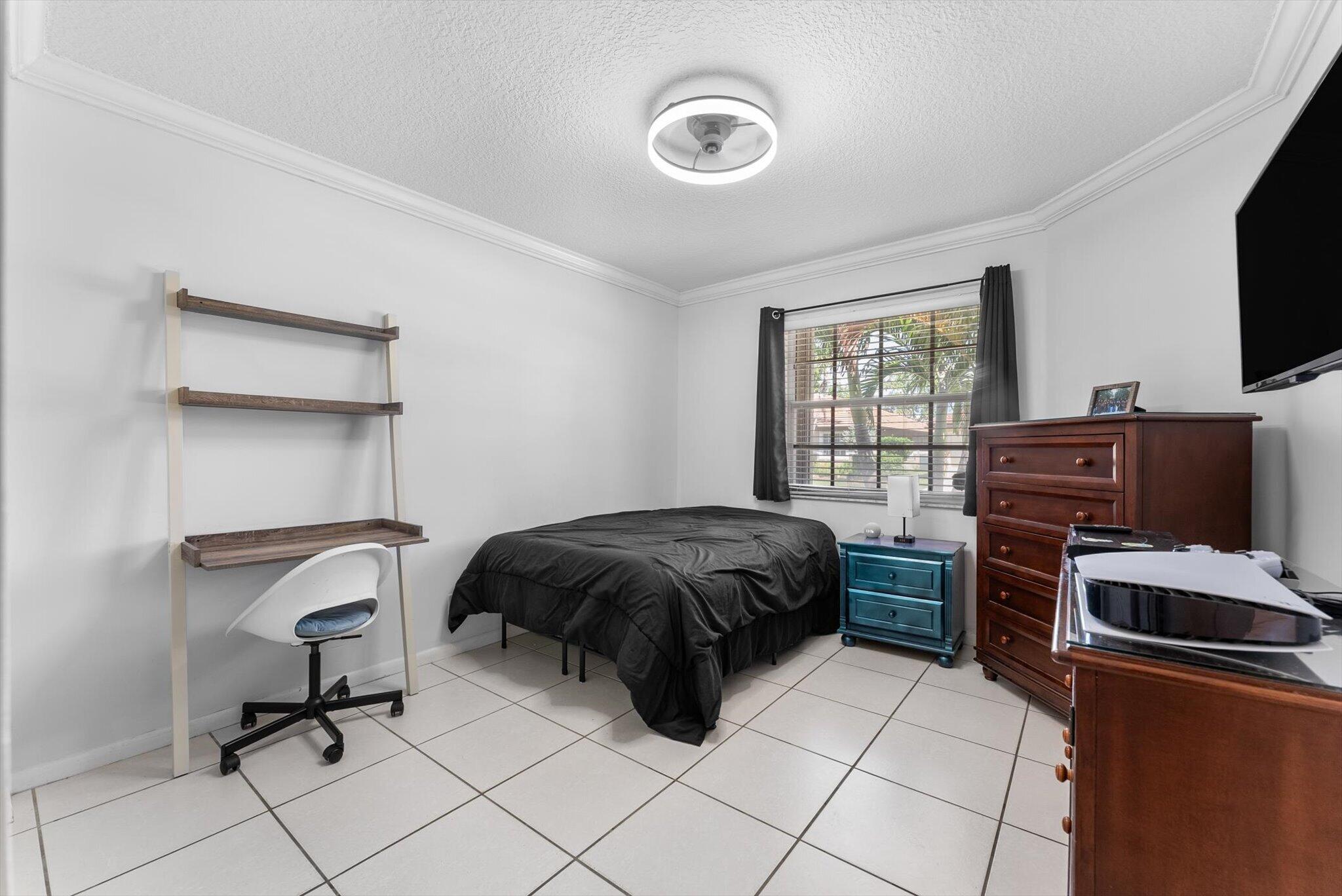 WELLINGTON DOWNS - Residential