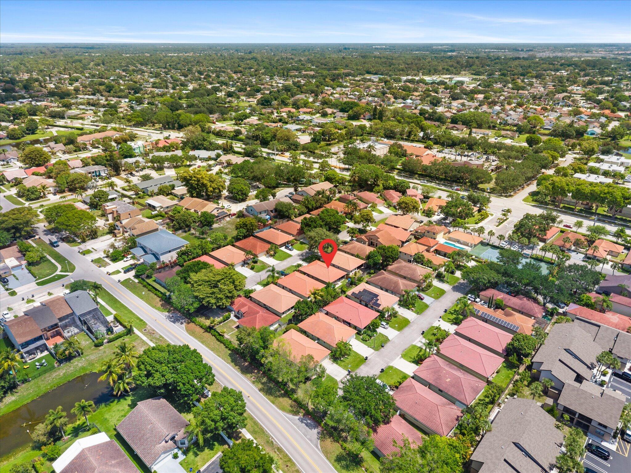 WELLINGTON DOWNS - Residential